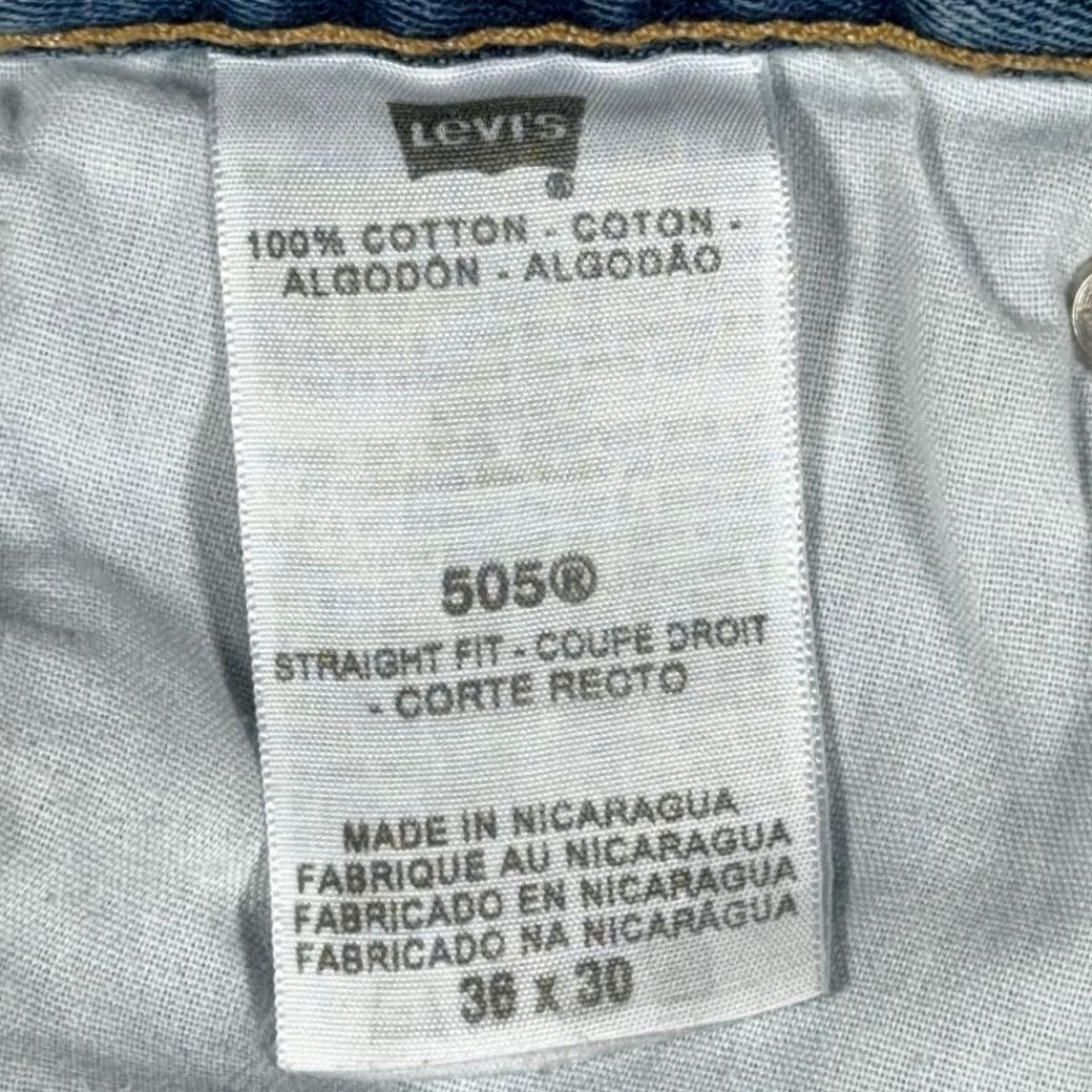 Levi's VINTAGE Levi's 505 Jeans Mens 36x29 Blue Regular Straight Light Wash Denim Y2K Size US 36 / EU 52 - 5 Thumbnail