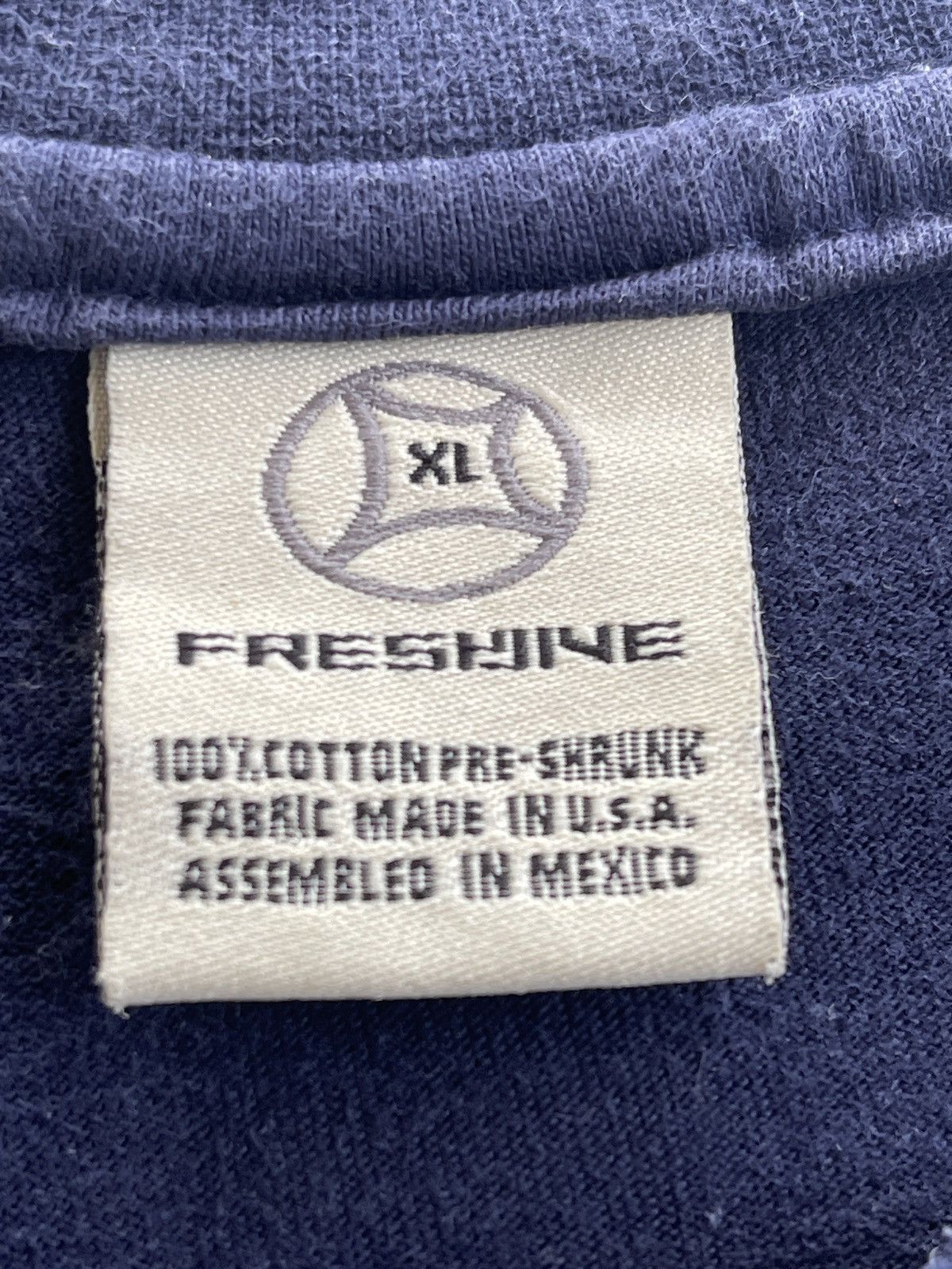 Freshjive Vintage Freshjive Spellout Logo Shirt Size US XL / EU 56 / 4 - 5 Thumbnail