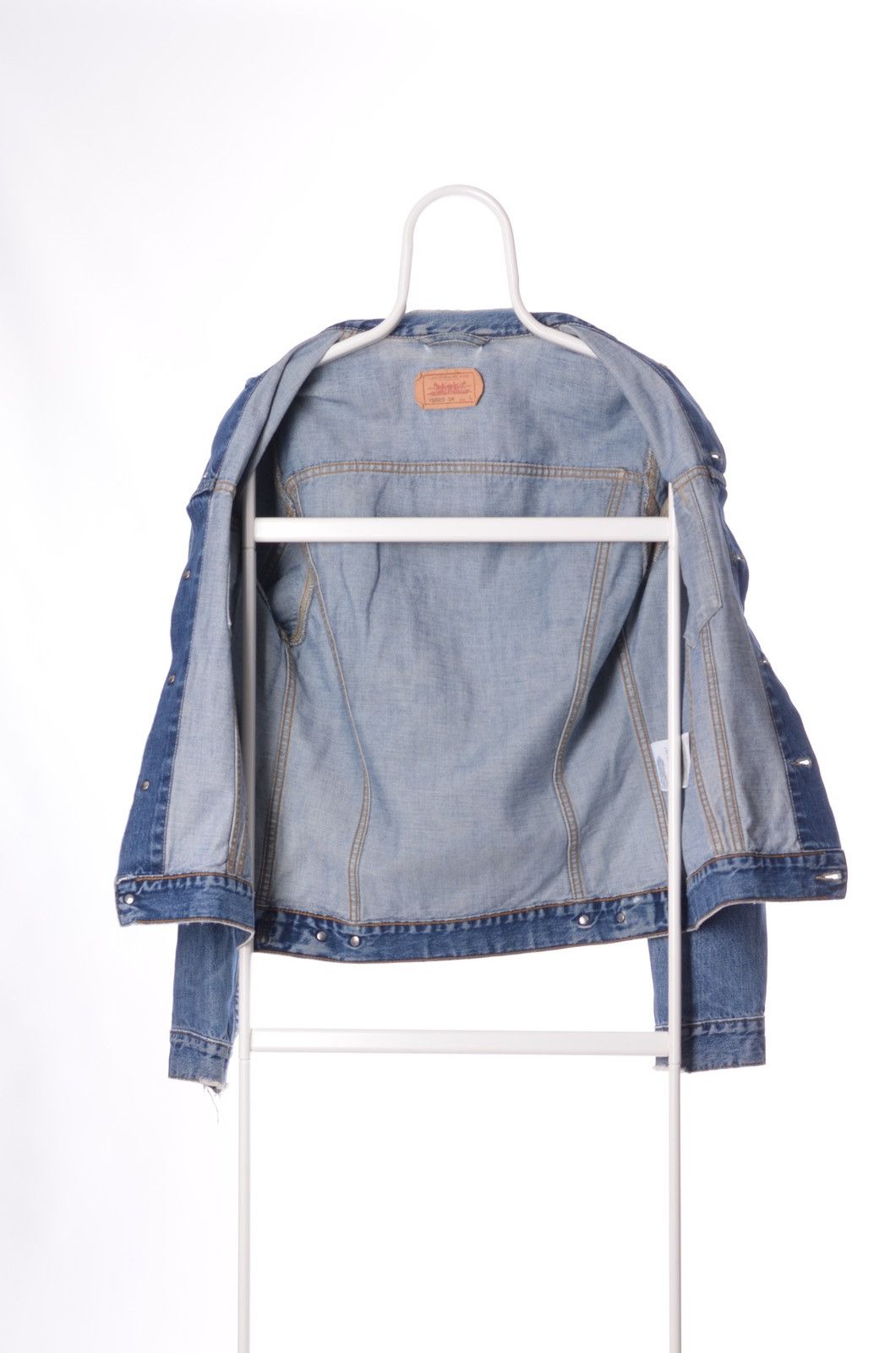 Levi's vintage faded distressed Levis Levi's jacket 70500 04 fits m Size US L / EU 52-54 / 3 - 3 Thumbnail