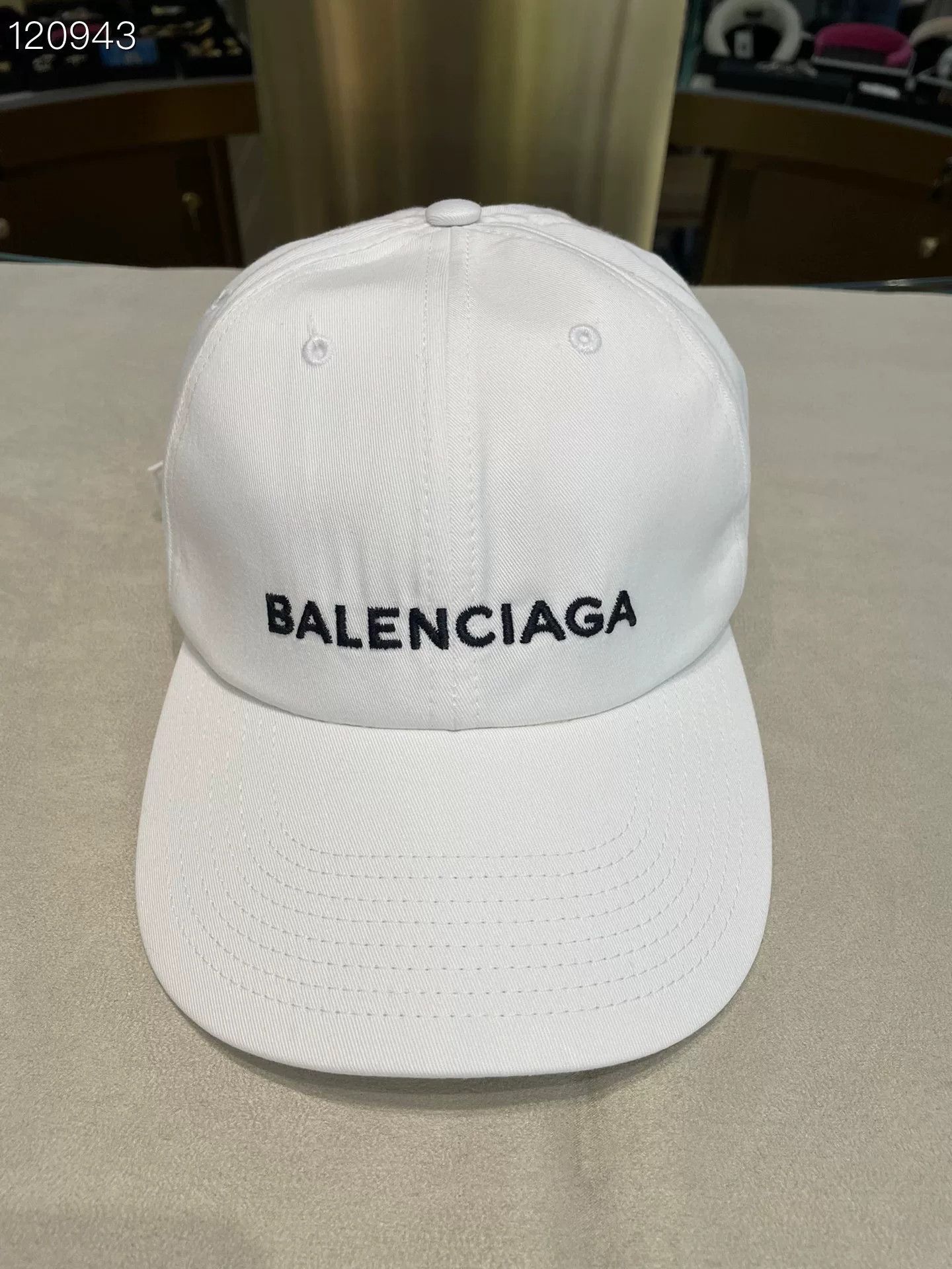 PS5 × balenciaga コラボキャップ ホワイト L Balenciaga × Playstation Balenciaga x PS5 - White Cap | Grailed
