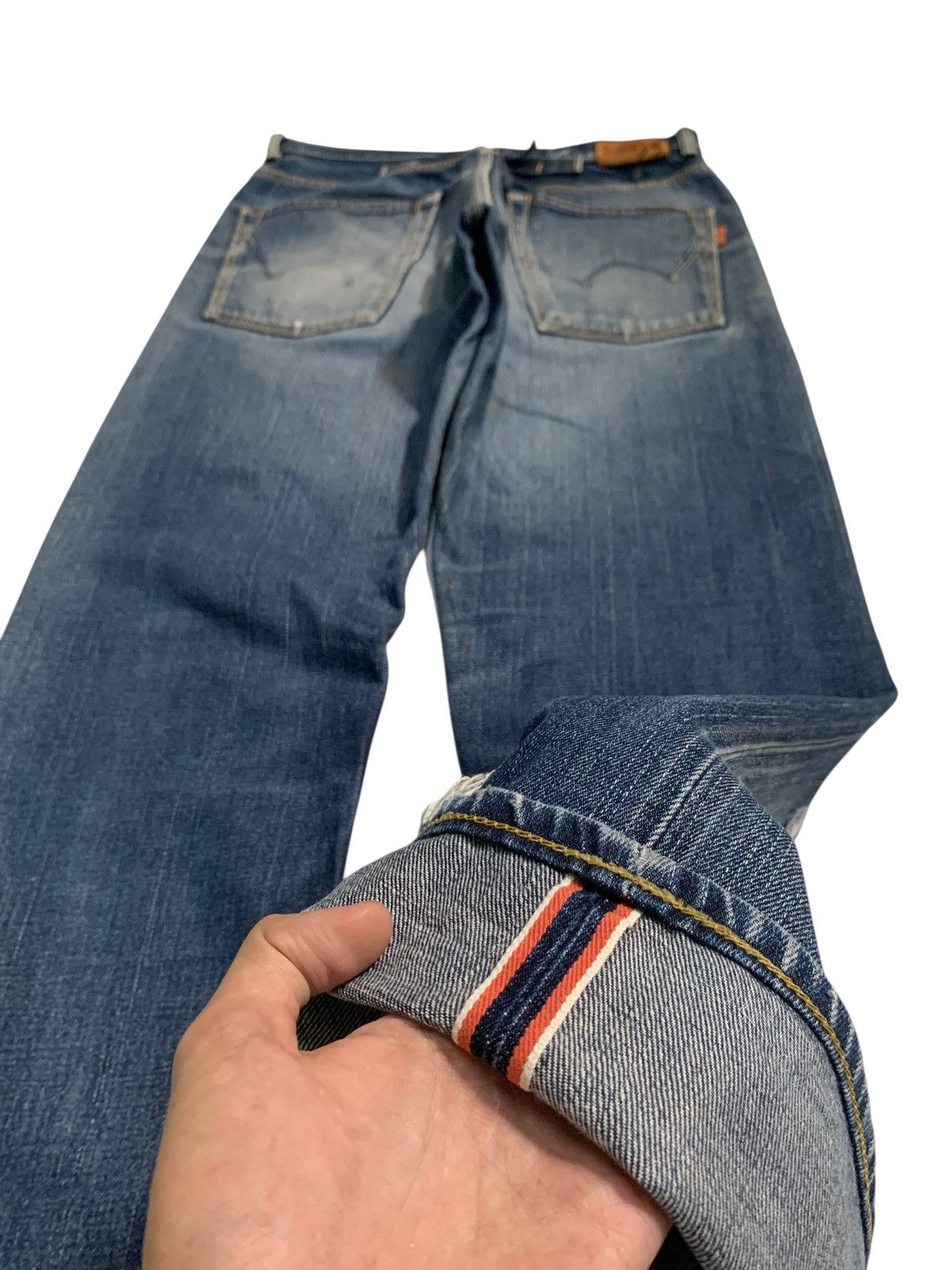 VINTAGE EDWIN 505Z SELVEDGE BUCKLE BACK DISTRESSED DENIM
