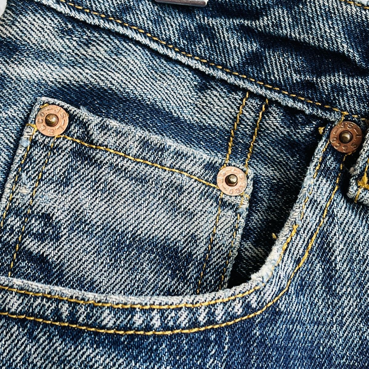 Levi's Vintage Levi's R Tag Distresse Selvedge Jeans Talon Zipper Size US 31 - 13 Thumbnail