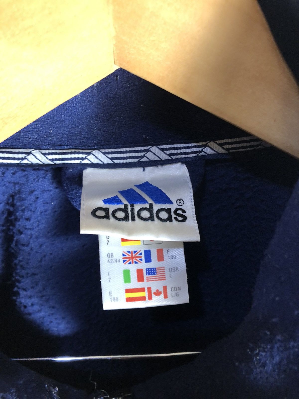 Other VERY RARE ADIDAS FC TOTTENHAM HOTSPUR ENGLAND SOCCER JACKET Size US L / EU 52-54 / 3 - 4 Thumbnail