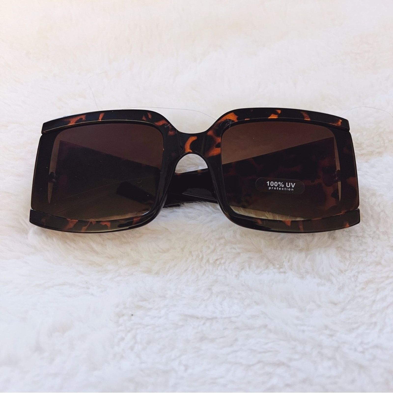 Other Fiona Brown Oversized Rectangle Thick Sunglasses Size ONE SIZE - 1 Thumbnail