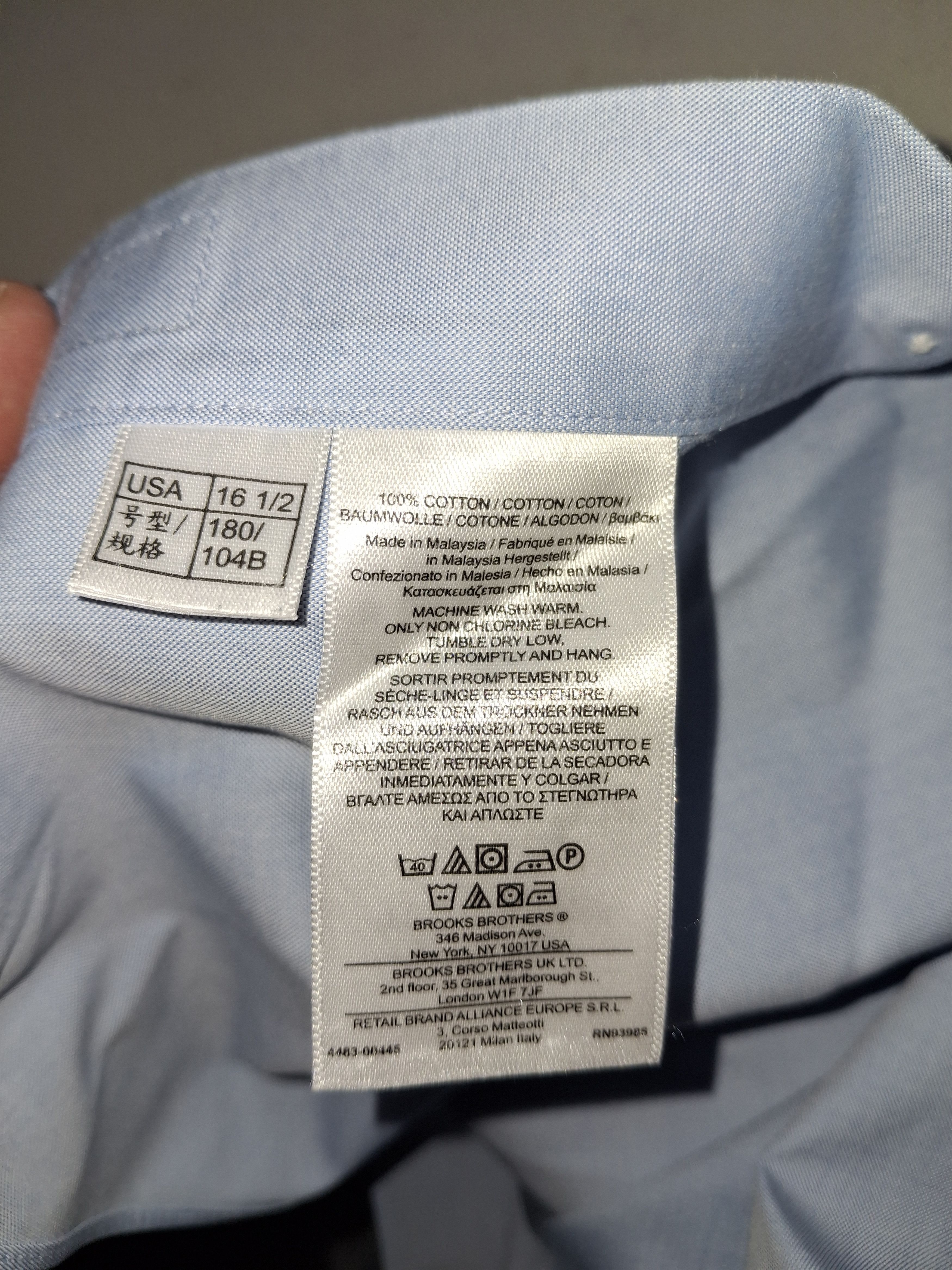 Brooks Brothers Brooks Brothers 346 Non-Iron Light Blue Dress Shirt 16 1/2 Size US M / EU 48-50 / 2 - 5 Thumbnail