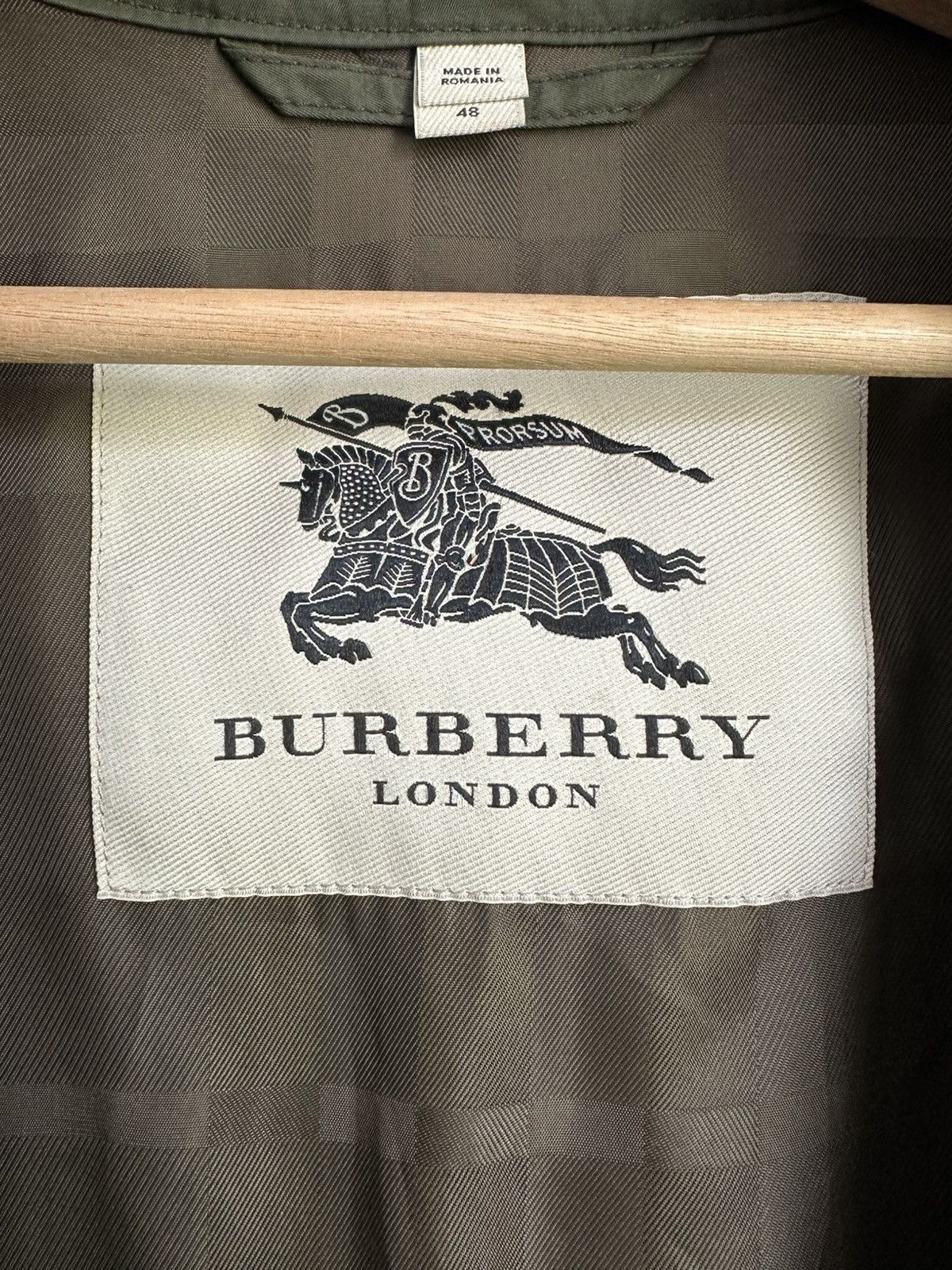 Burberry Burberry London Light Jacket Size US M / EU 48-50 / 2 - 3 Thumbnail