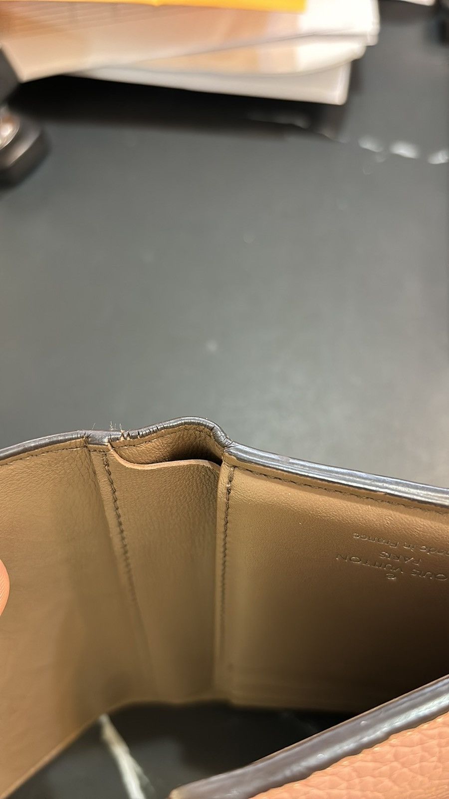 Louis Vuitton Louis Vuitton Capucines Compact XS Wallet Size ONE SIZE - 7 Thumbnail