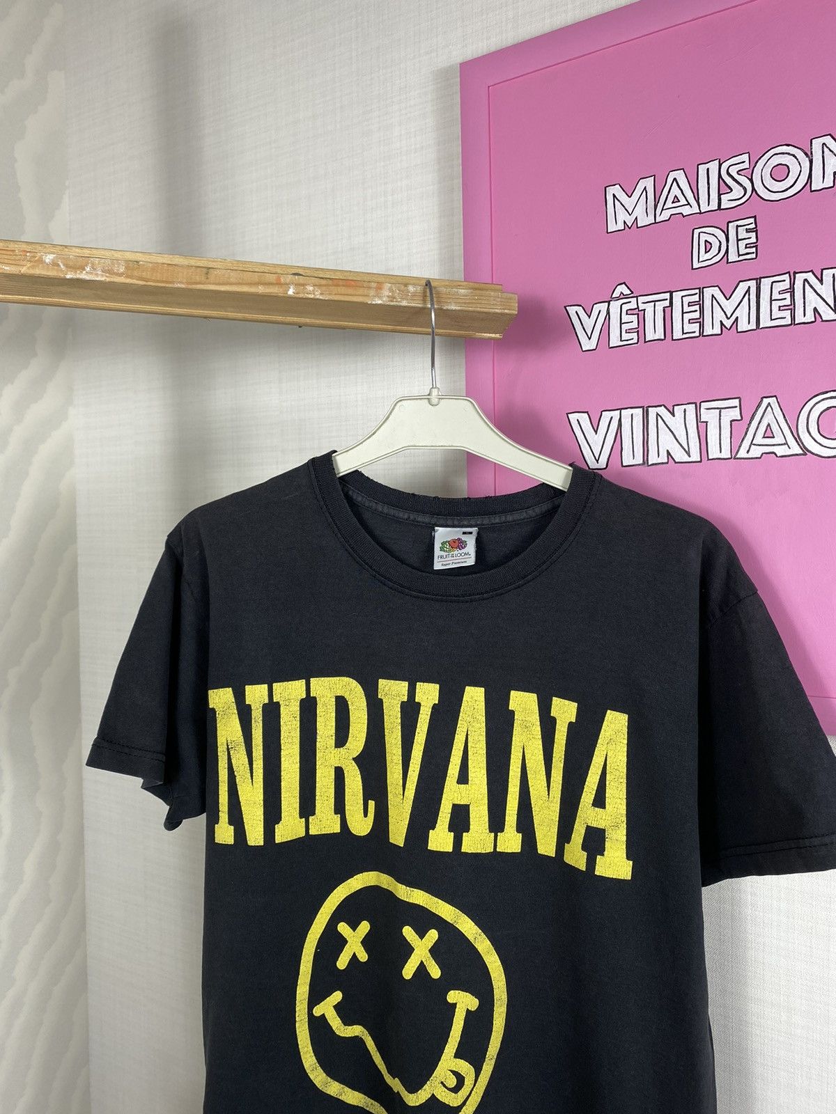 Fruit Of The Loom × Nirvana × Vintage Nirvana Smile Vintage 90S T Shirt Size US S / EU 44-46 / 1 - 5 Thumbnail