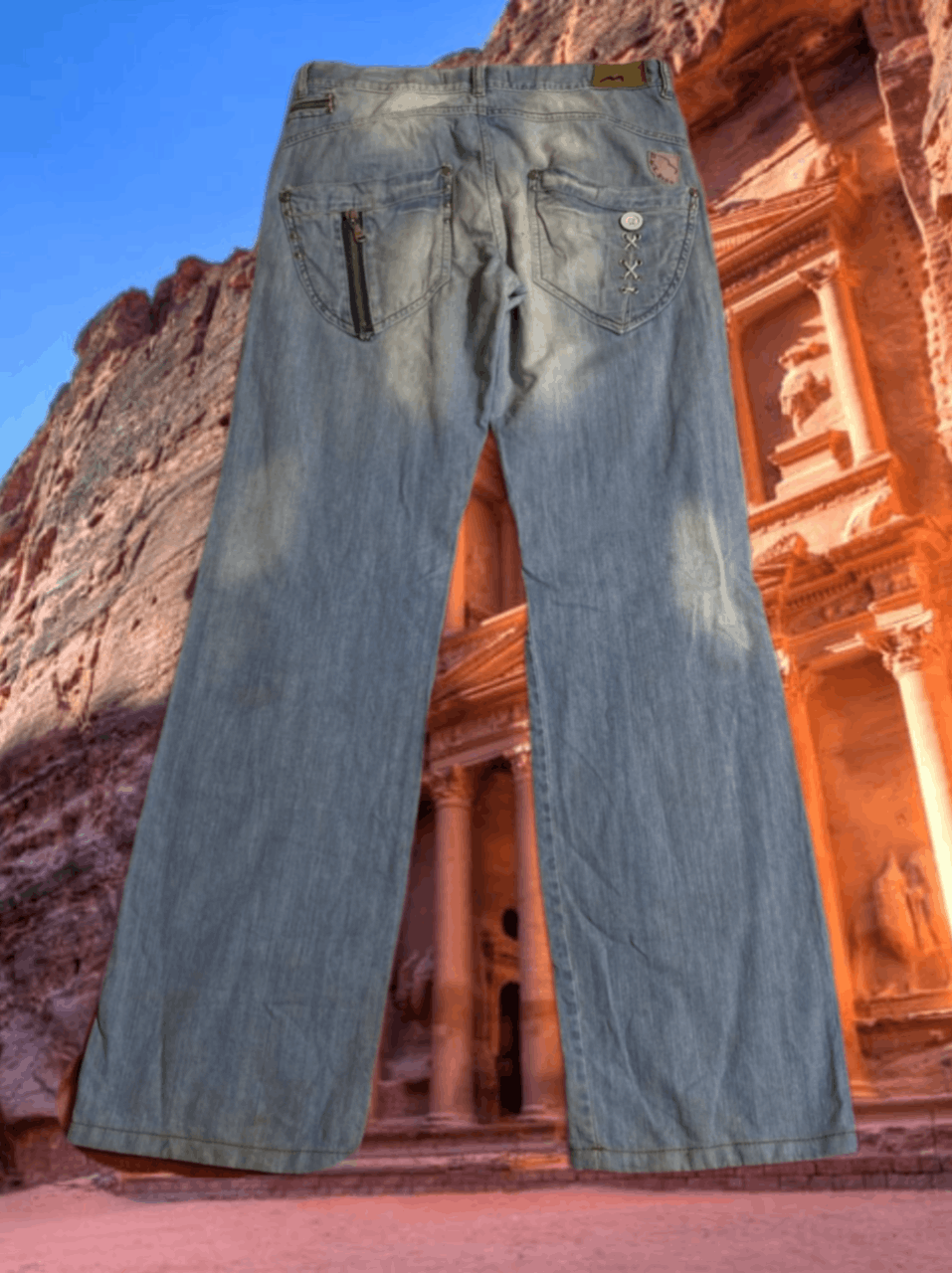Japanese Brand Dirty Painted Distressed Thrashed Faded Baggy Jeans Y2K Size US 34 / EU 50 - 1 Thumbnail