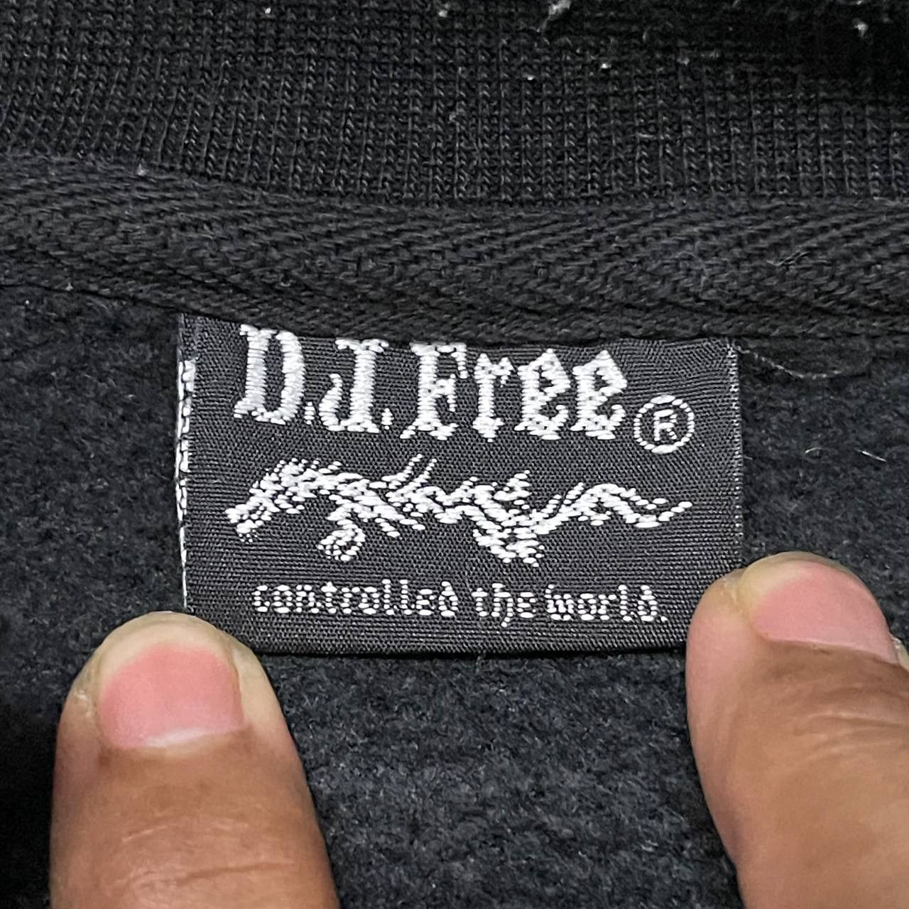 Japanese Brand Vintage DJ Free Dragon Design Crewneck Sweatshirt Size US L / EU 52-54 / 3 - 5 Thumbnail