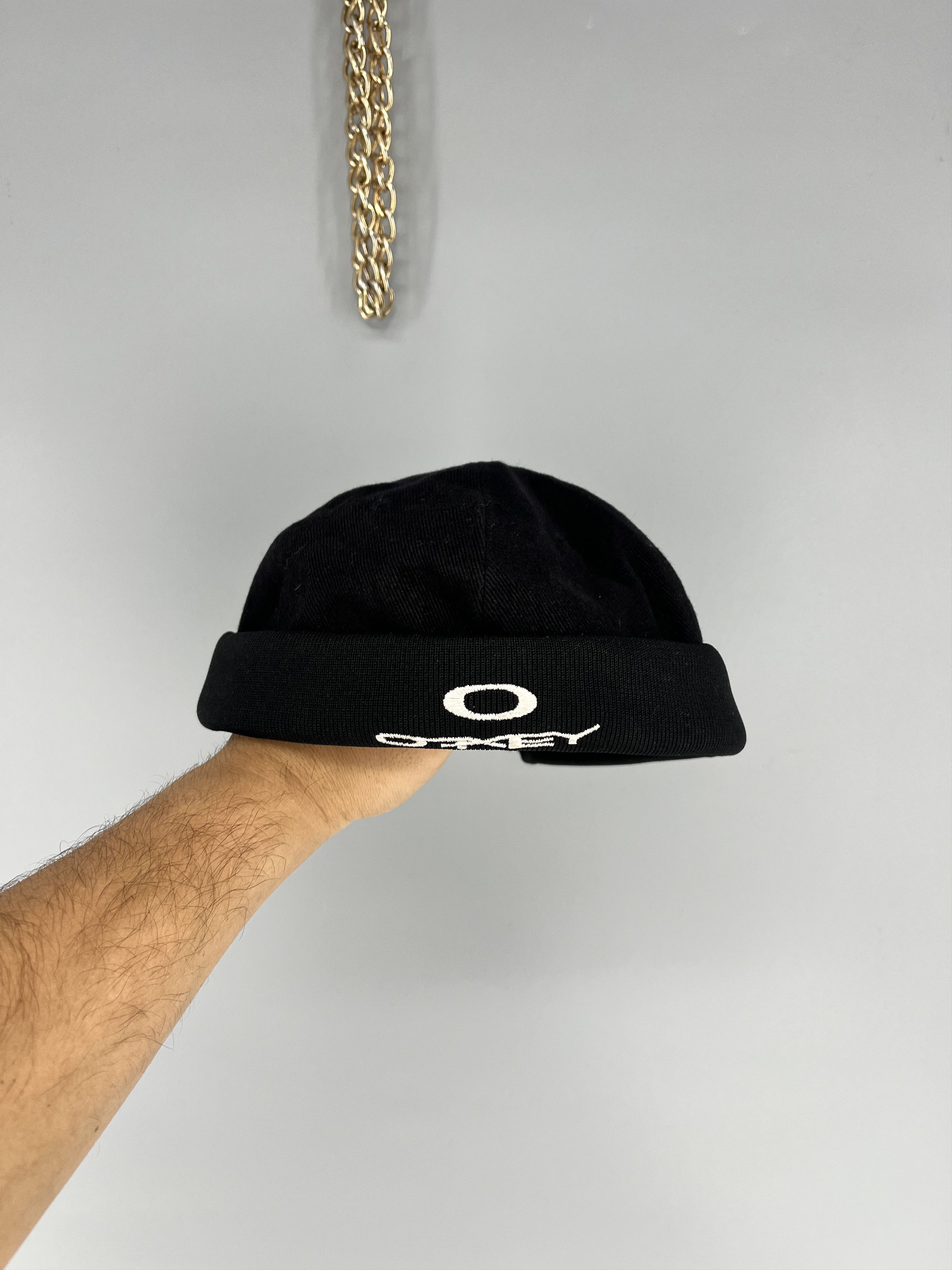 Oakley Beanie | Grailed