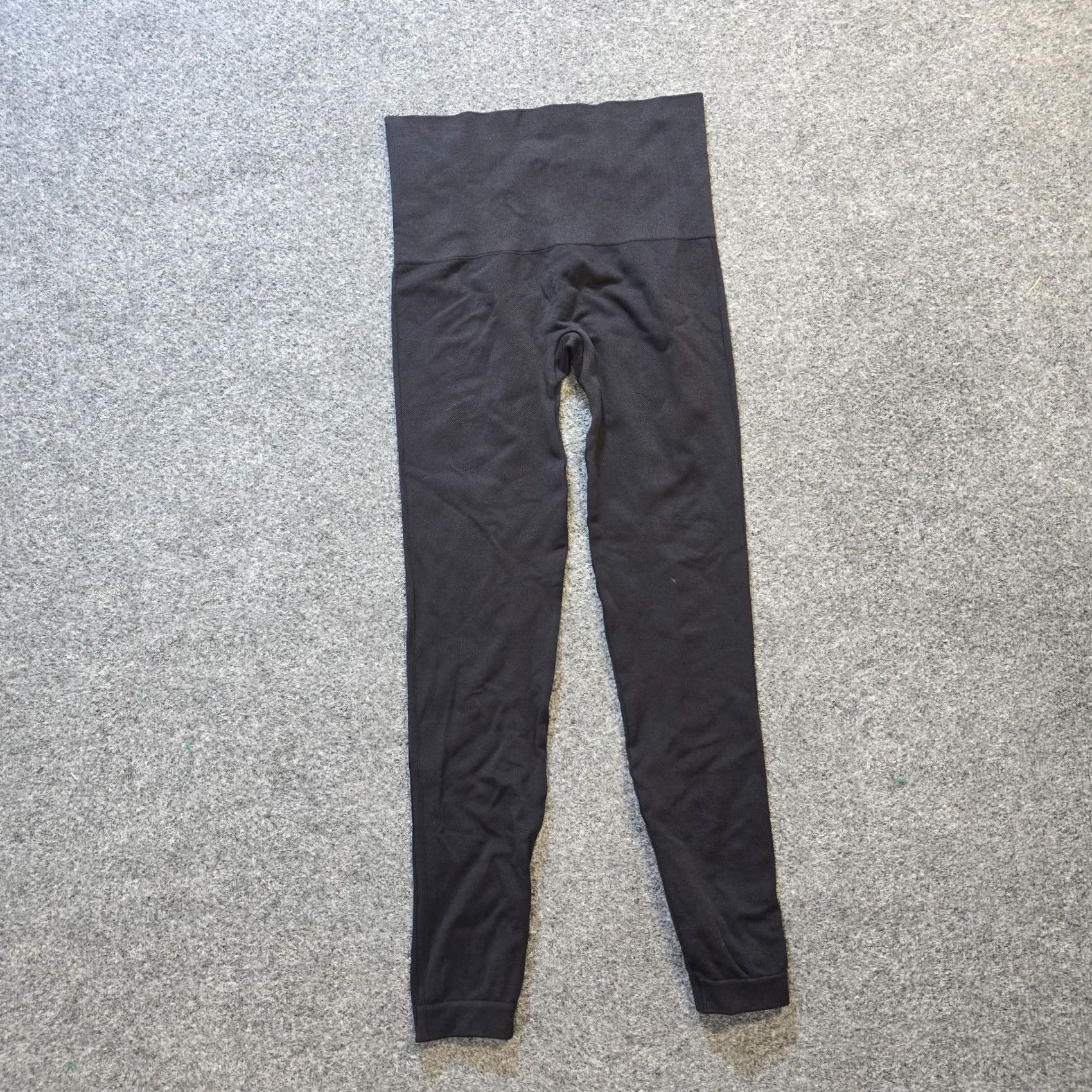 Spanx Spanx Pants Womens Size Medium Black Compression Slimming Skinny Stretch Capsule Leggings Ankle Inseam 25in Size 32" / US 10 / IT 46 - 7 Thumbnail