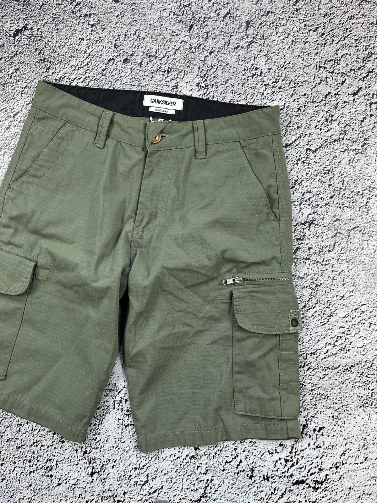 Quicksilver Rare Vintage Quicksilver Cargo Shorts Y2K side 30 Size US 30 / EU 46 - 3 Thumbnail