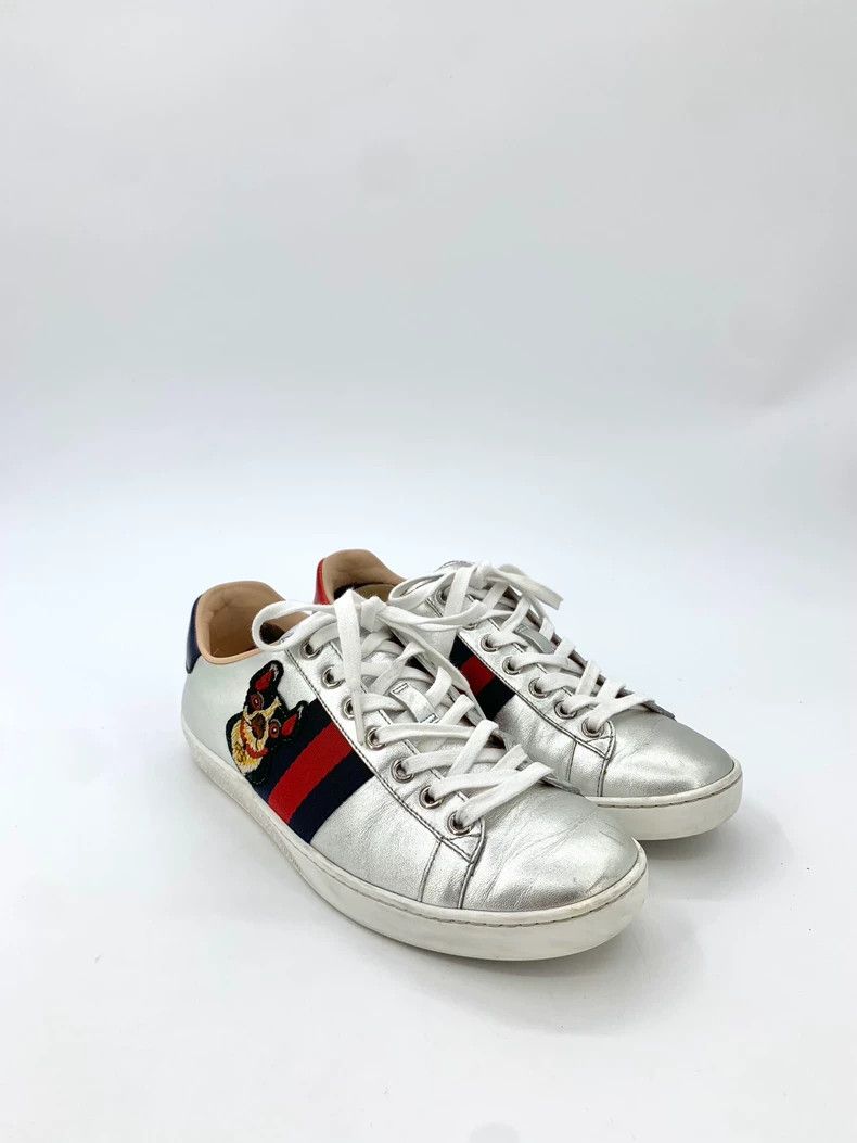 Gucci Gucci Size 36 Ace Series Silver Leather Red Tail Puppy Embr Size US 5 / EU 37 - 2 Thumbnail
