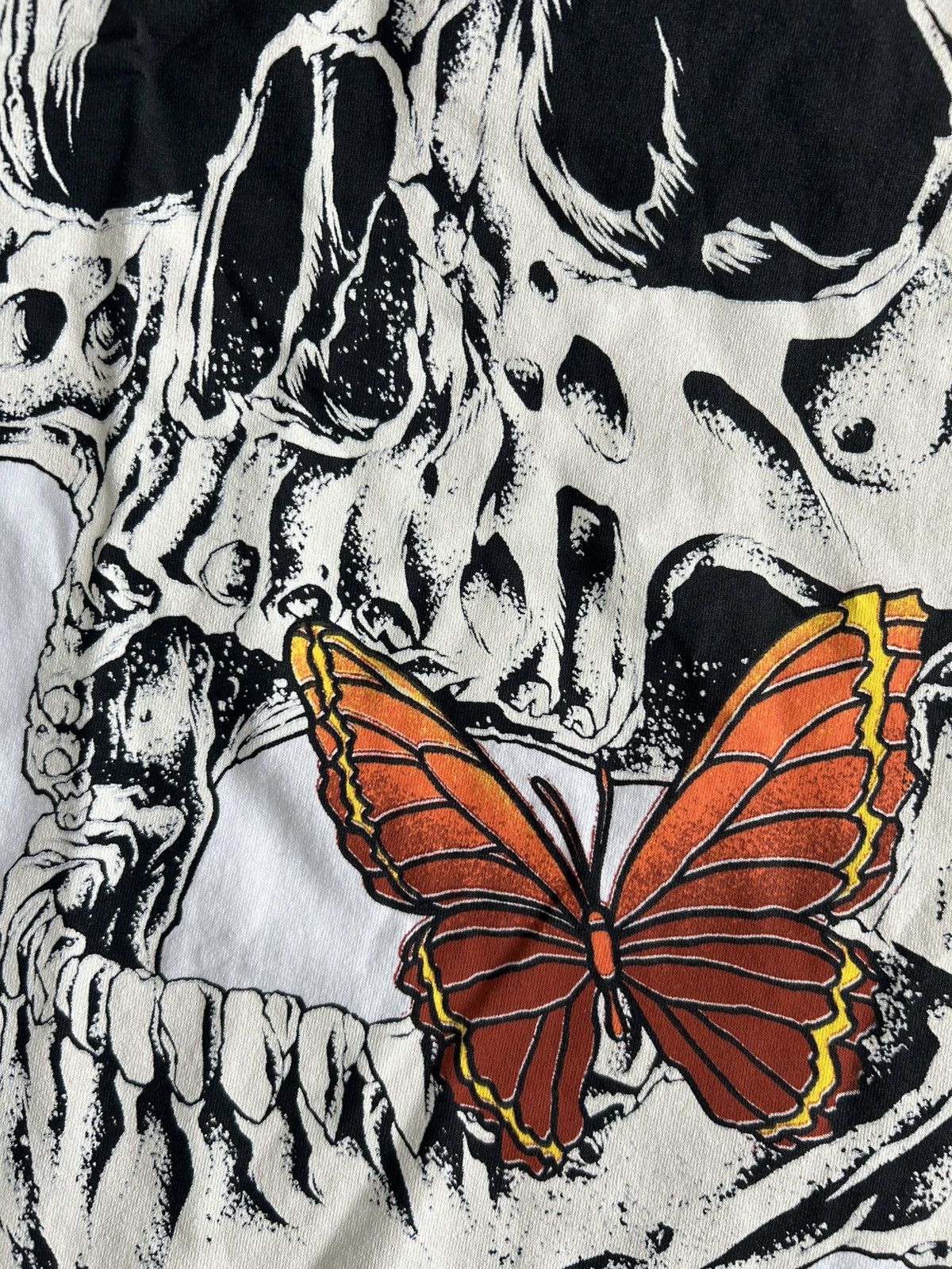 UNFINISHED LEGACY Unfinished Legacy Escape Tee Skull Butterfly White USA Size US L / EU 52-54 / 3 - 3 Thumbnail