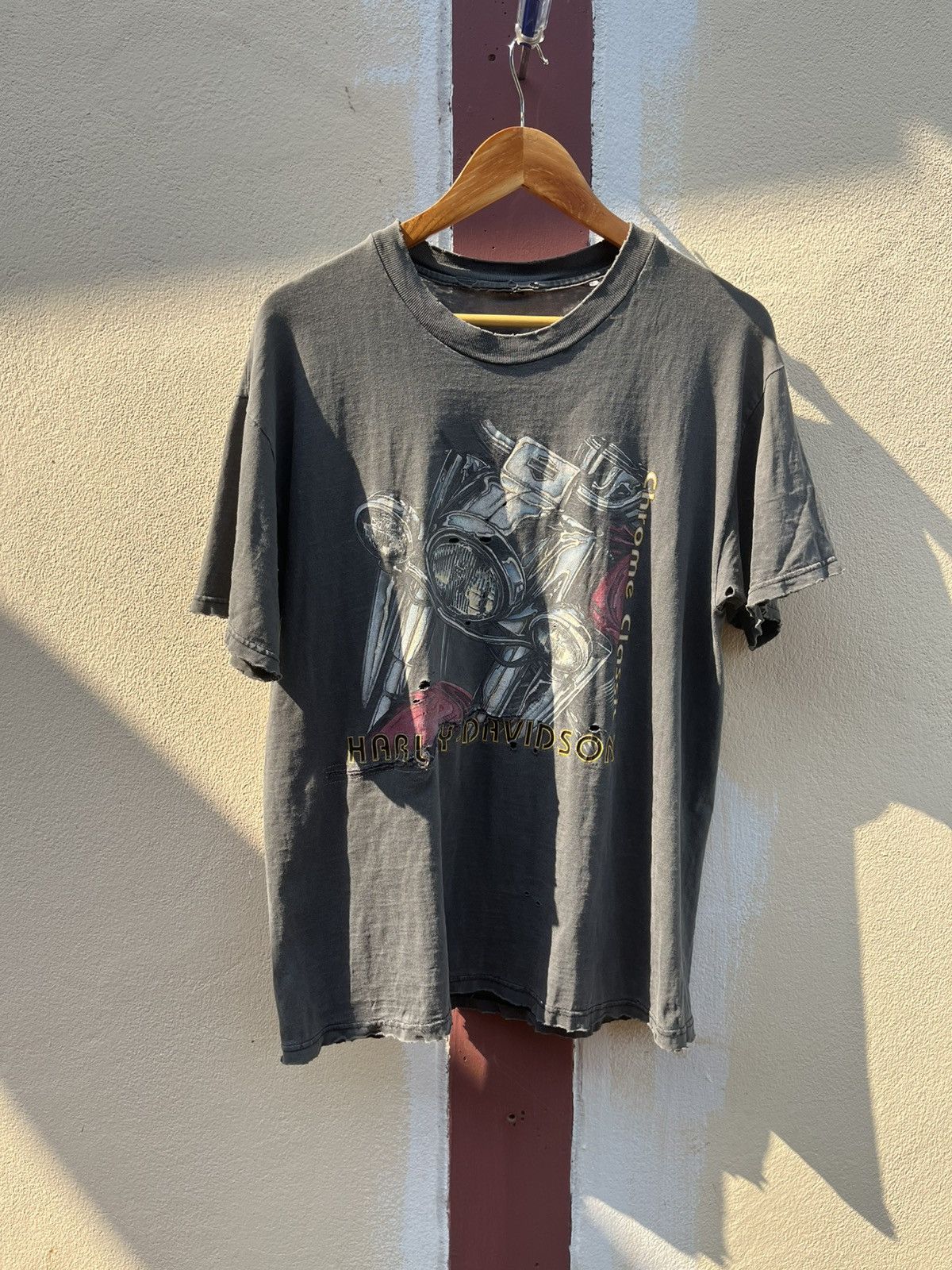 Vintage Thrashed faded chrome H-D tee Distressed Size US L / EU 52-54 / 3 - 1 Thumbnail