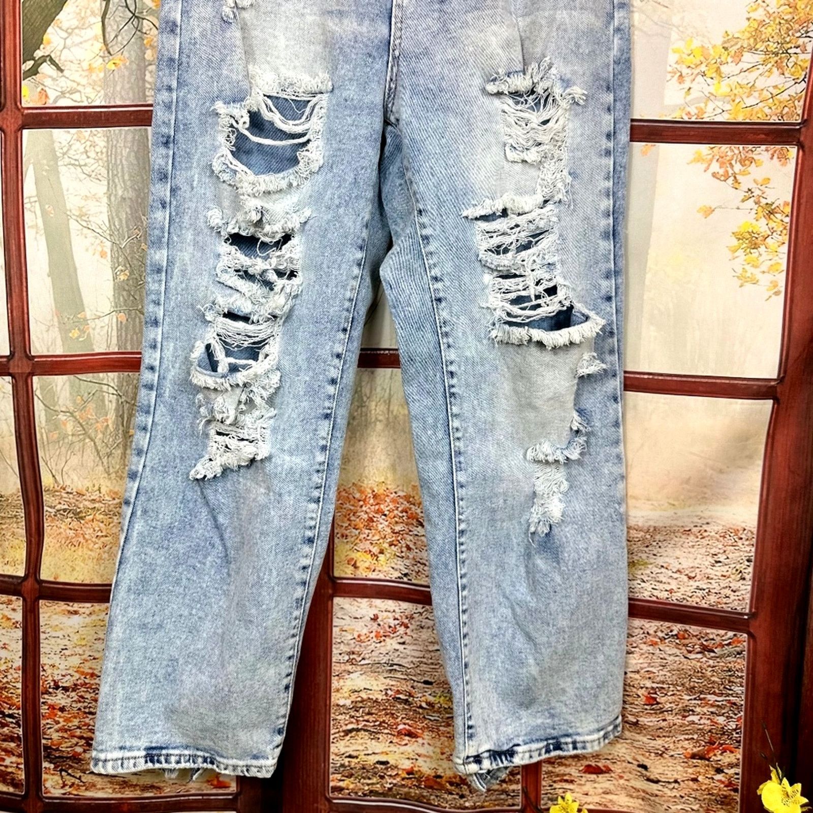 Almost Famous Almost Famous High Rise Distressed Jeans 13 Jr / 14 Womens Size 36" / US 14 / IT 50 - 8 Thumbnail