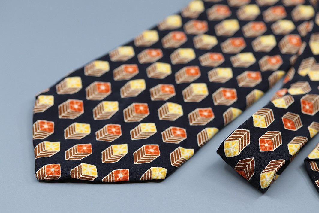 Hugo Boss Hugo Boss Silk Tie with Abstract Pattern – Made in Italy Size ONE SIZE - 7 Thumbnail