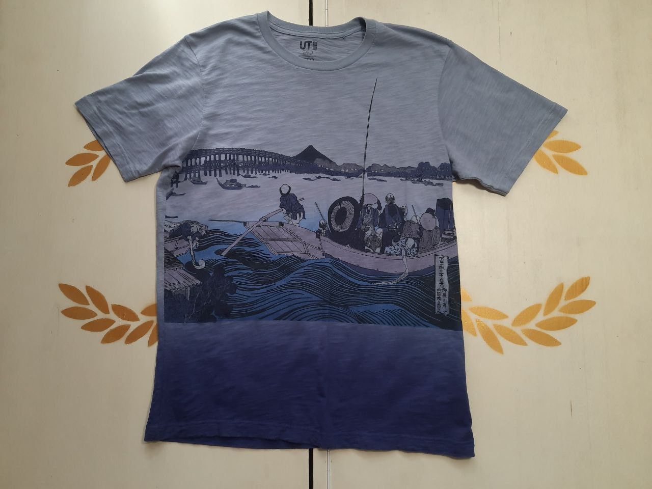 Japanese Brand × Uniqlo Uniqlo Hokusai Blue T-Shirt Size US XL / EU 56 / 4 - 1 Thumbnail