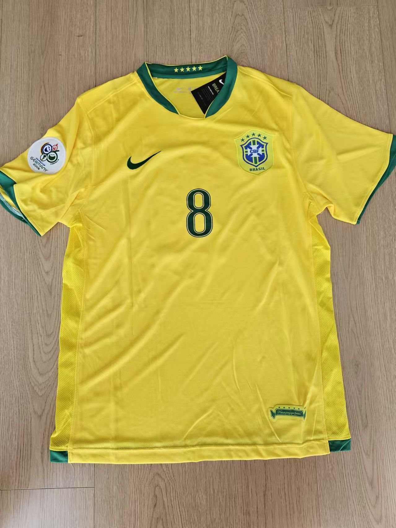 Other Kaka Jersey Brazil 06 Size US M / EU 48-50 / 2 - 2 Thumbnail