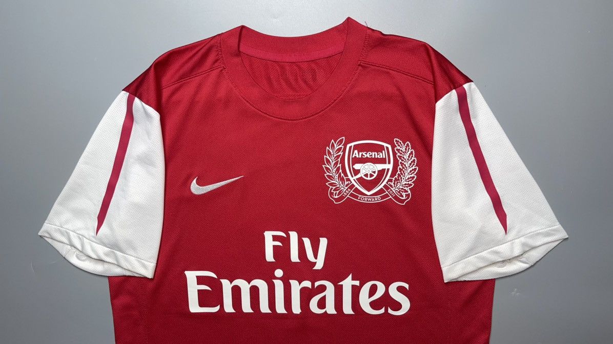Nike ARSENAL NIKE 2011/2012 FOOTBALL HOME JERSEY #12 HENRY Size US M / EU 48-50 / 2 - 3 Thumbnail