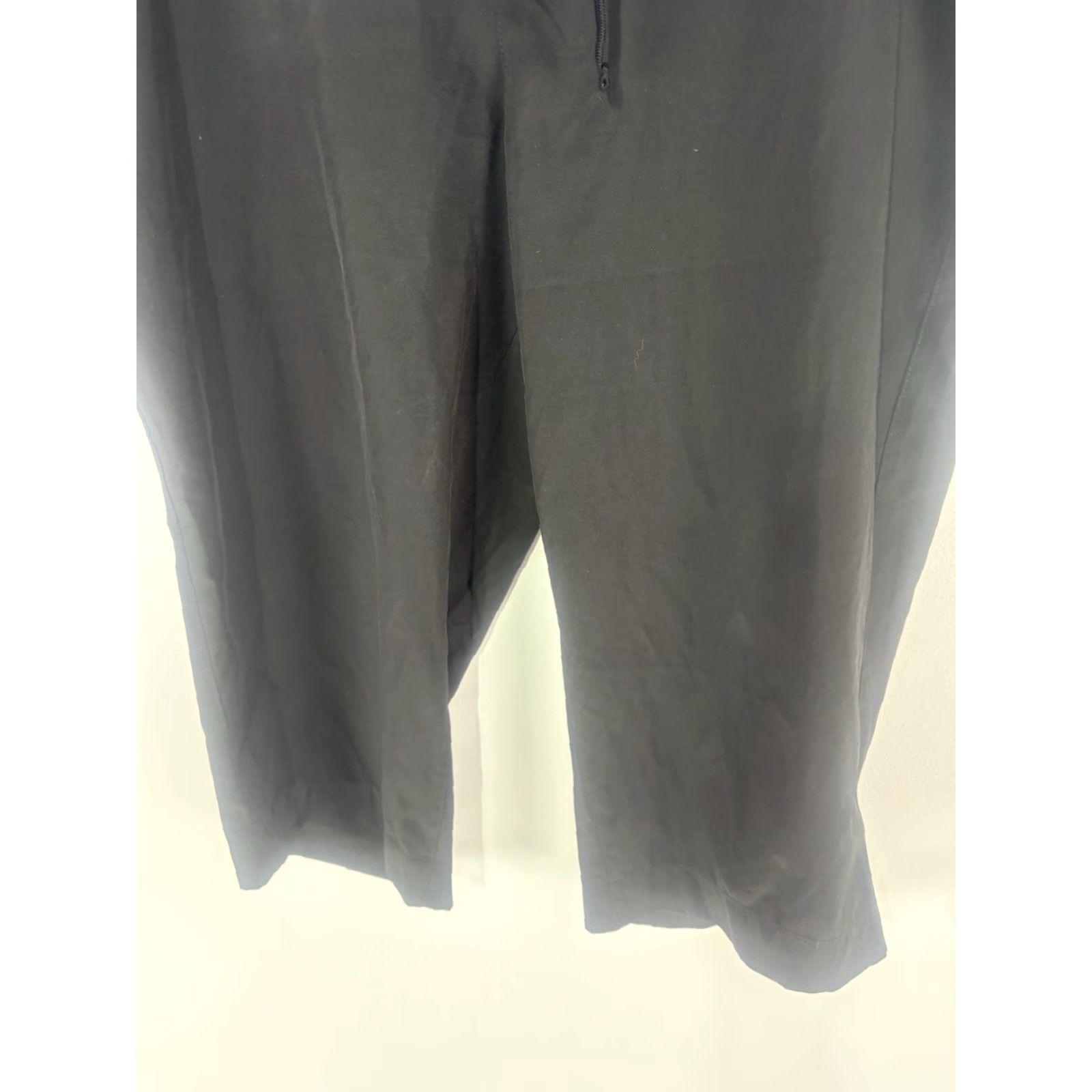 Vintage Excursion Black Soft-Shell Cropped Pants Womens Size XL Size 40" / US 18 - 3 Thumbnail