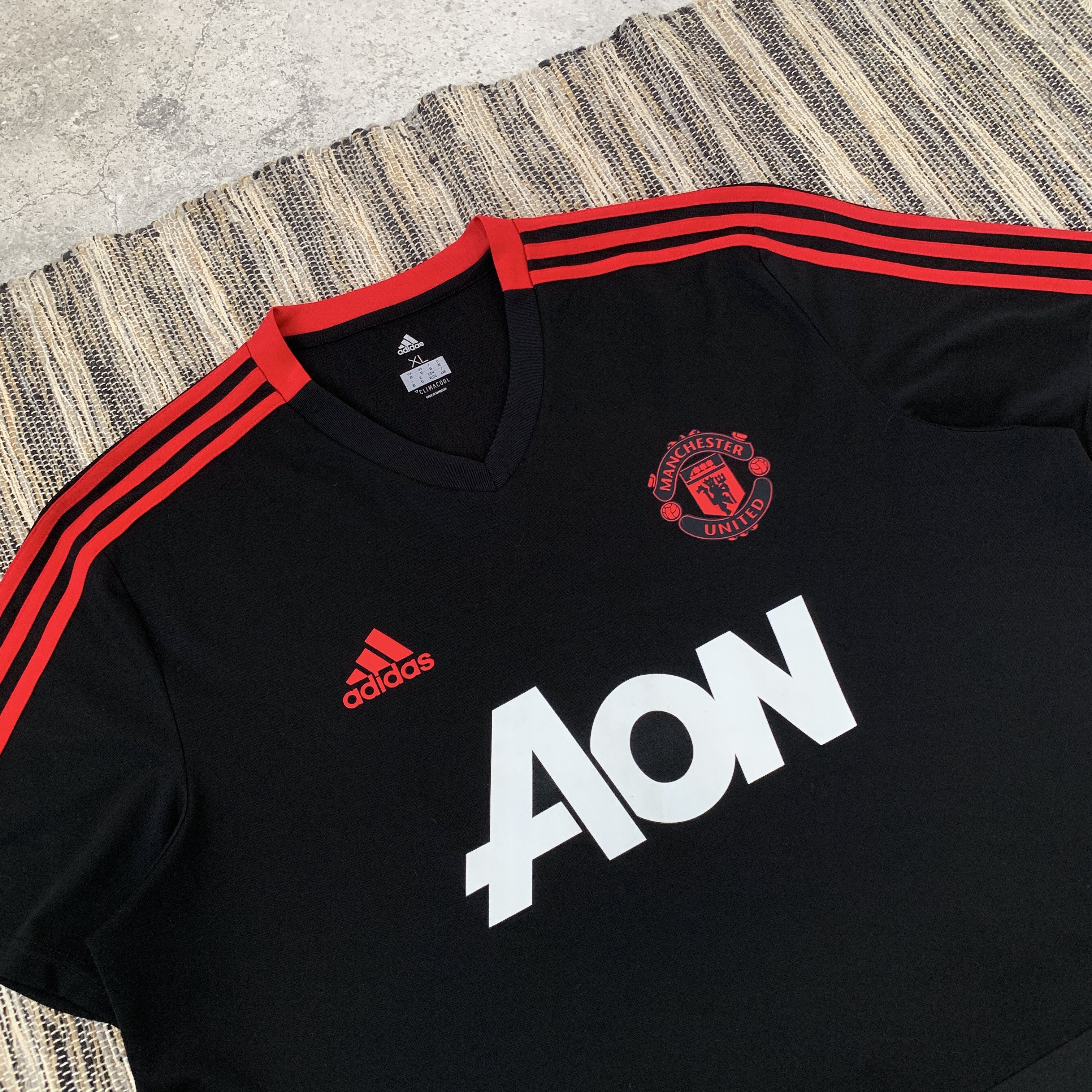 Adidas Adidas Manchester United Aon Graphic Black Jersey Tee Shirt Size US XL / EU 56 / 4 - 4 Thumbnail
