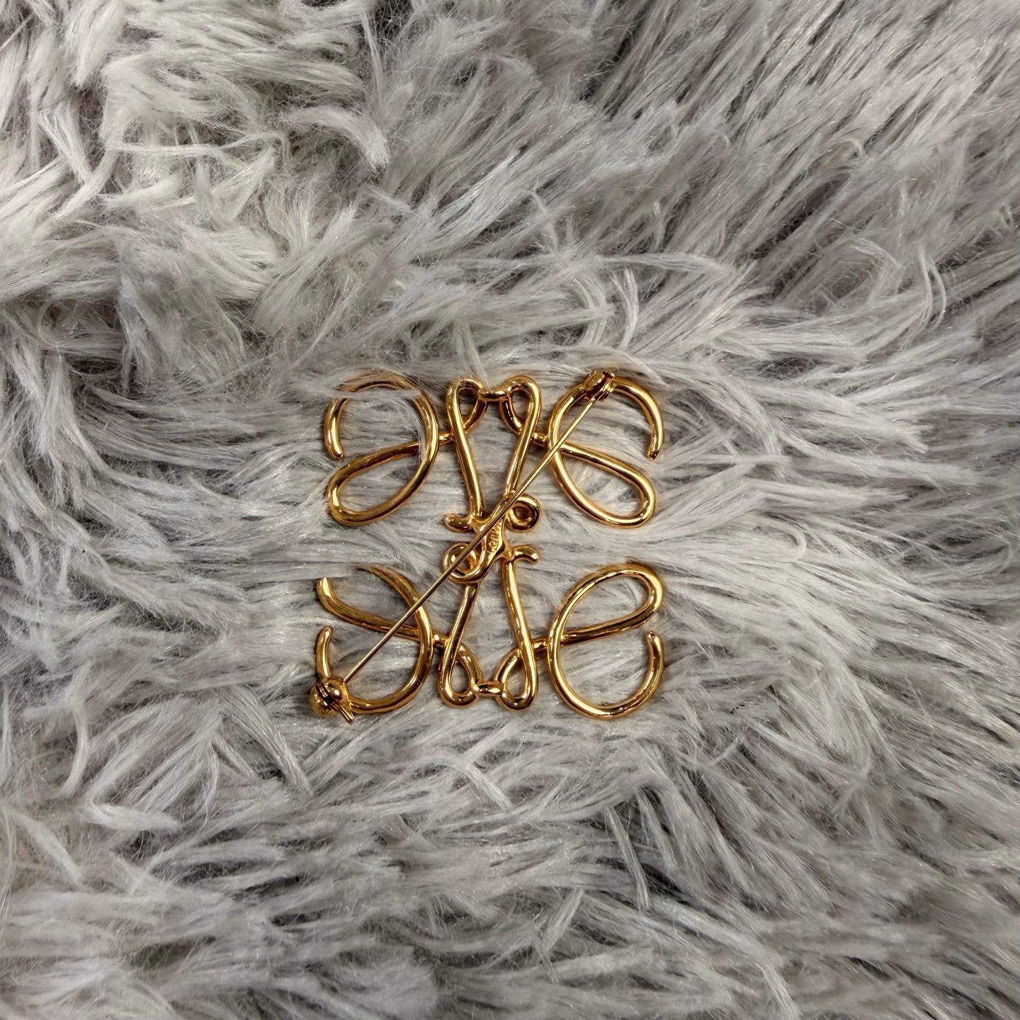 Loewe loewe brass formal suit brooch Size ONE SIZE - 2 Thumbnail