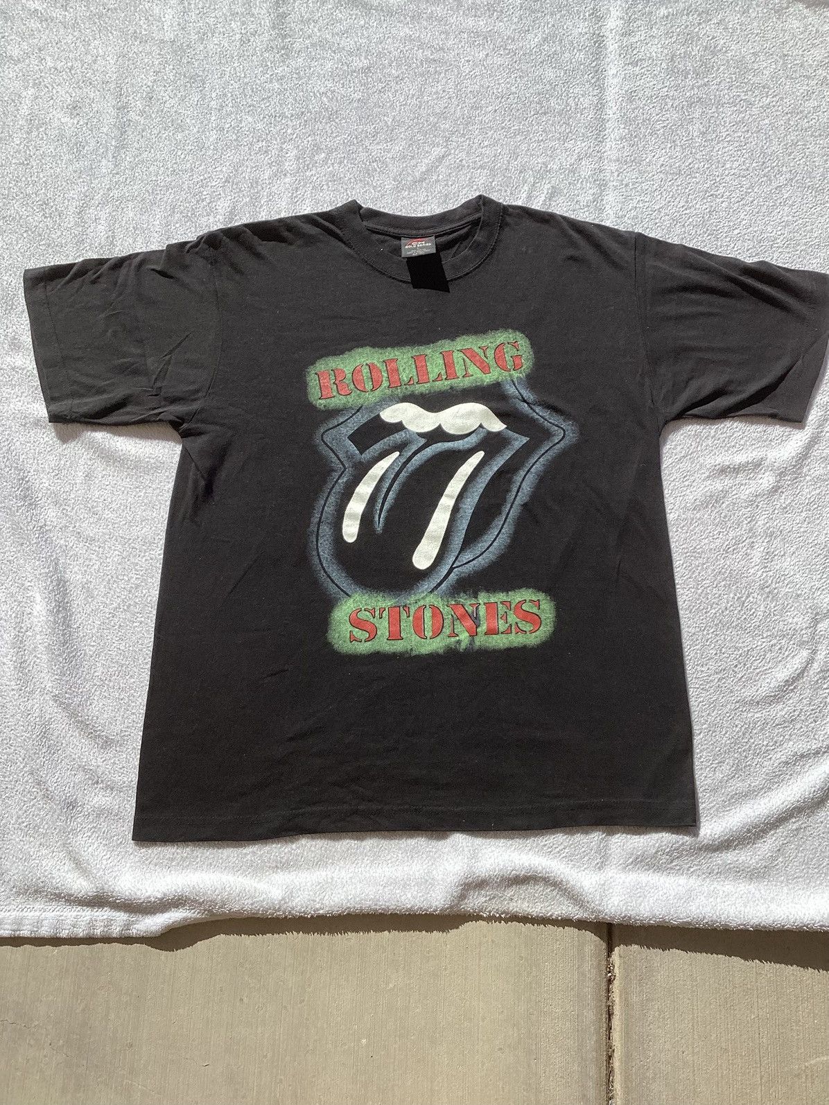 Vintage Y2K, Rolling Stones lips logo band T-shirt