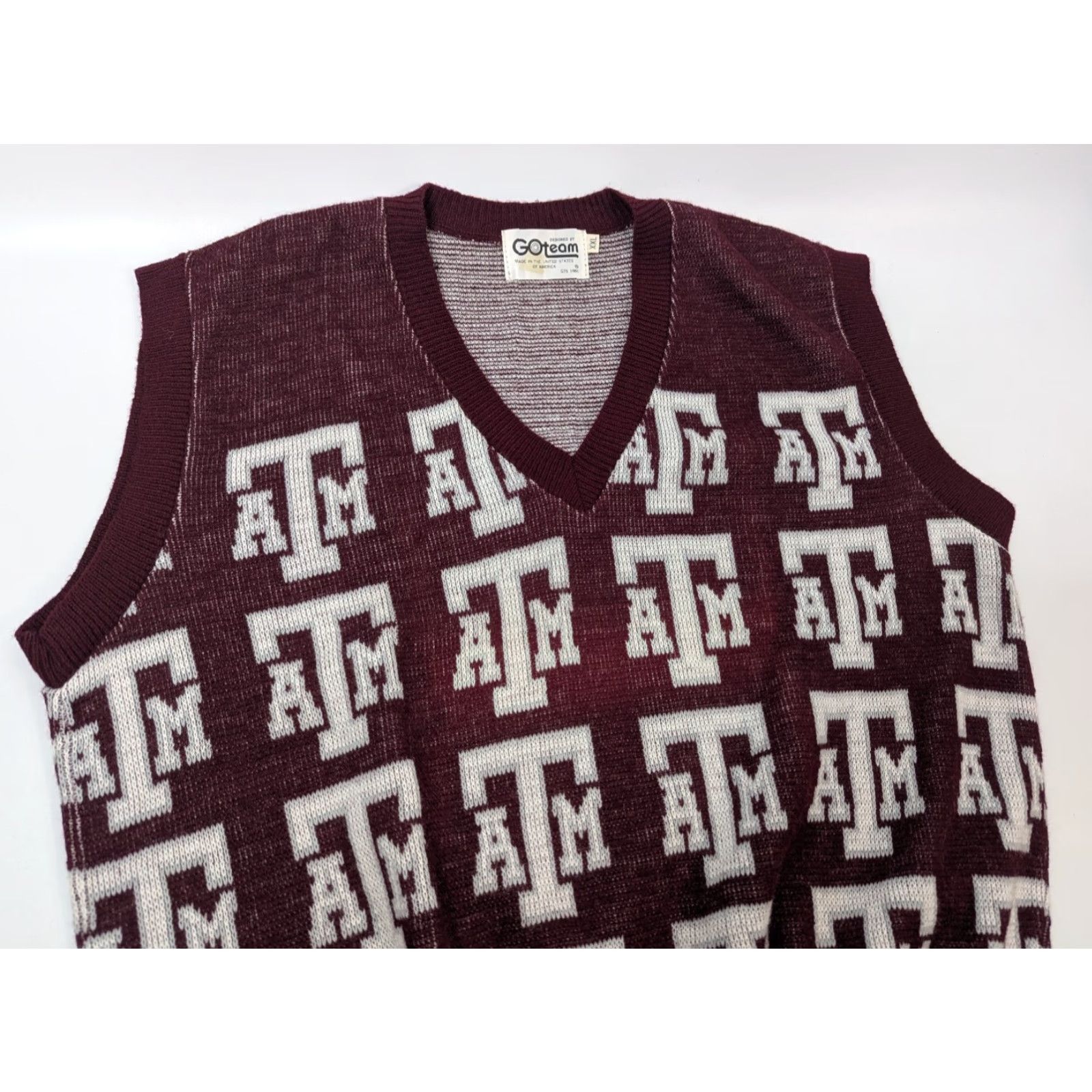 Vintage VINTAGE Texas A&M Burgundy Sweater Vest 2XL Go Team Shirt Boys Mens Womens Size US XXL / EU 58 / 5 - 2 Thumbnail