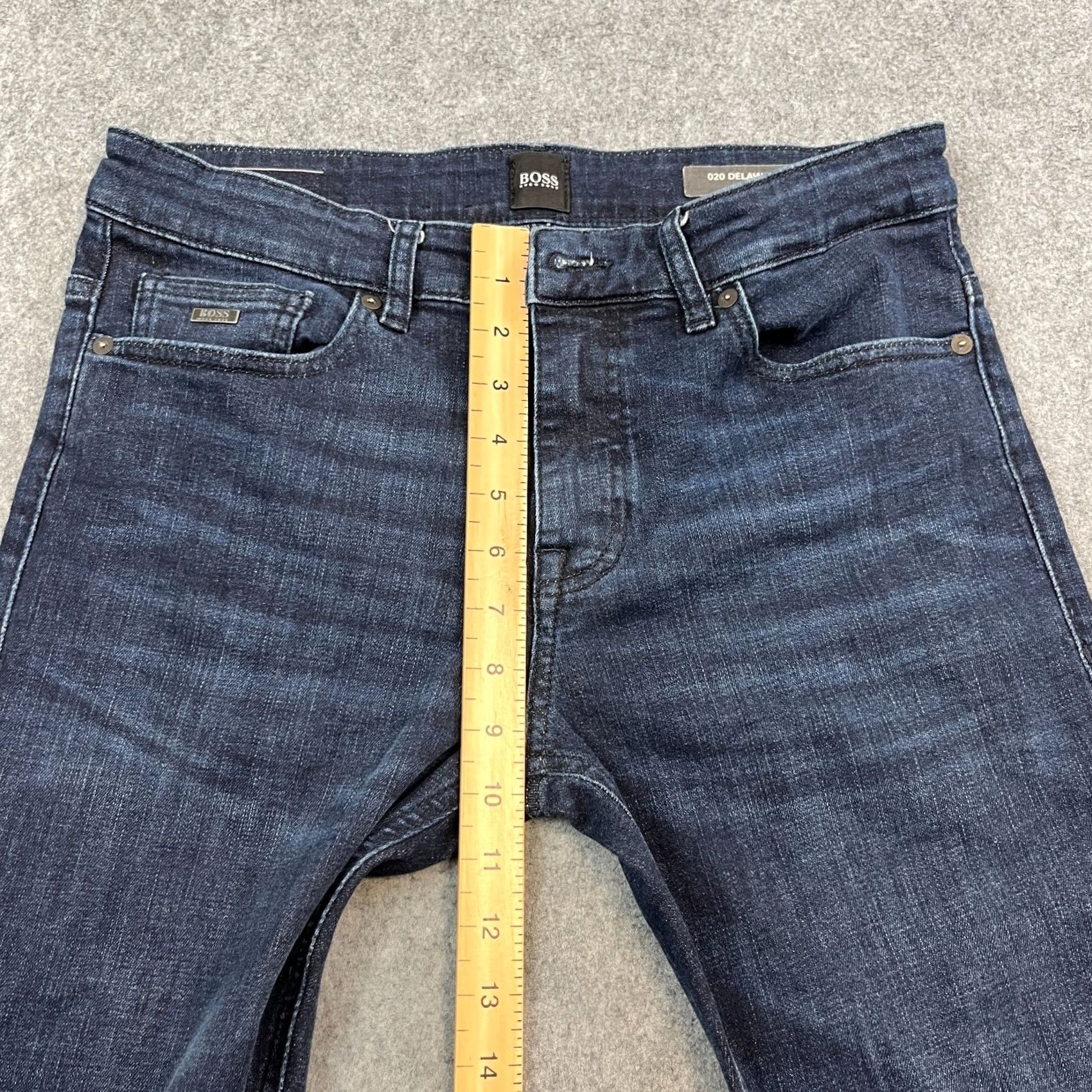 Hugo Boss HUGO BOSS Jeans Slim Tapered 32 32 Dark Wash Blue Stretch Delaware Denim 5-Pocket Mens Regular 32 in Dark Blue Pattern No Pattern Mens Jeans Size US 32 / EU 48 - 5 Thumbnail