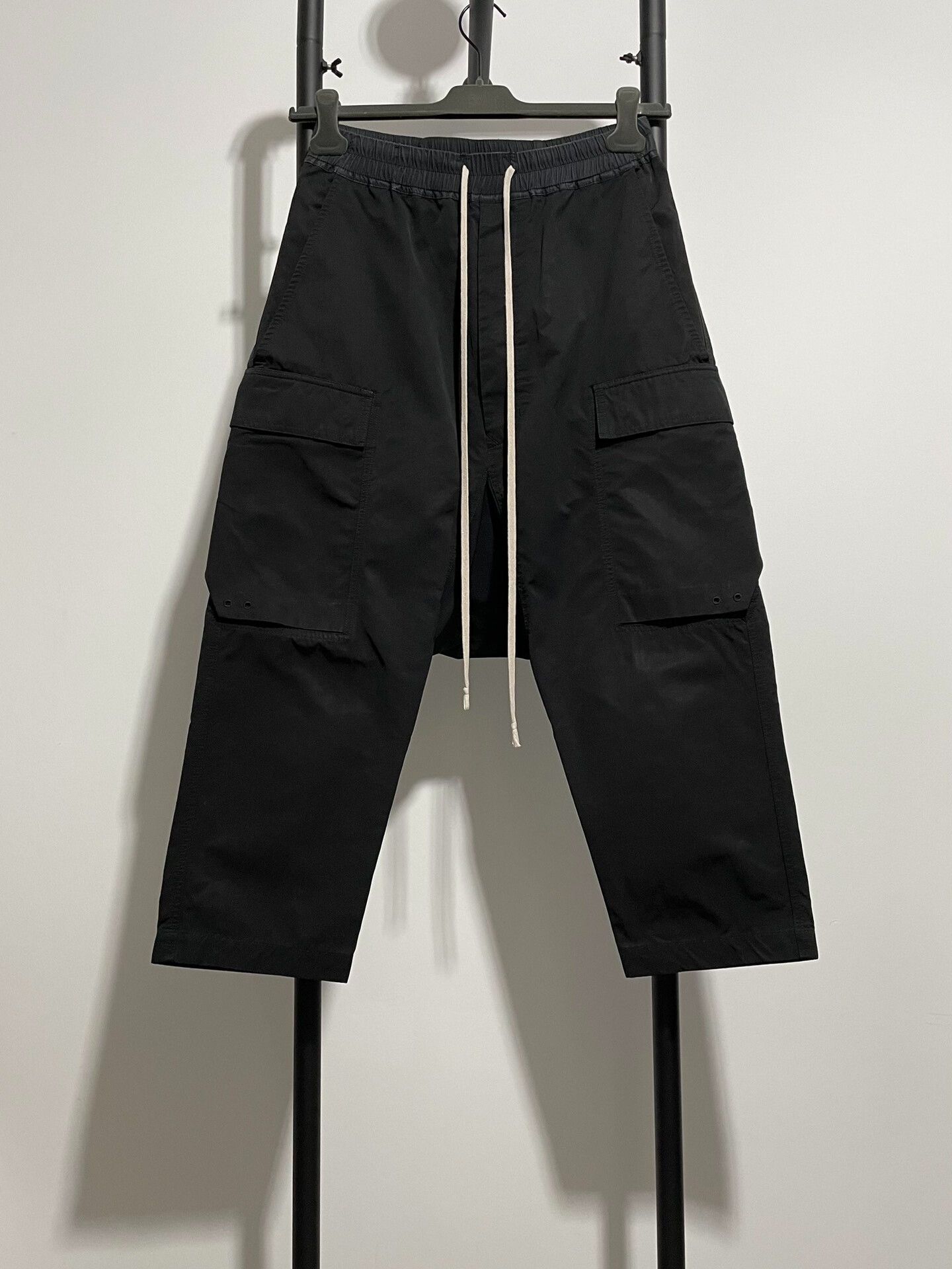 Rick Owens black rick owens cargo pants size 46 Size US 36 / EU 52 - 1 Thumbnail