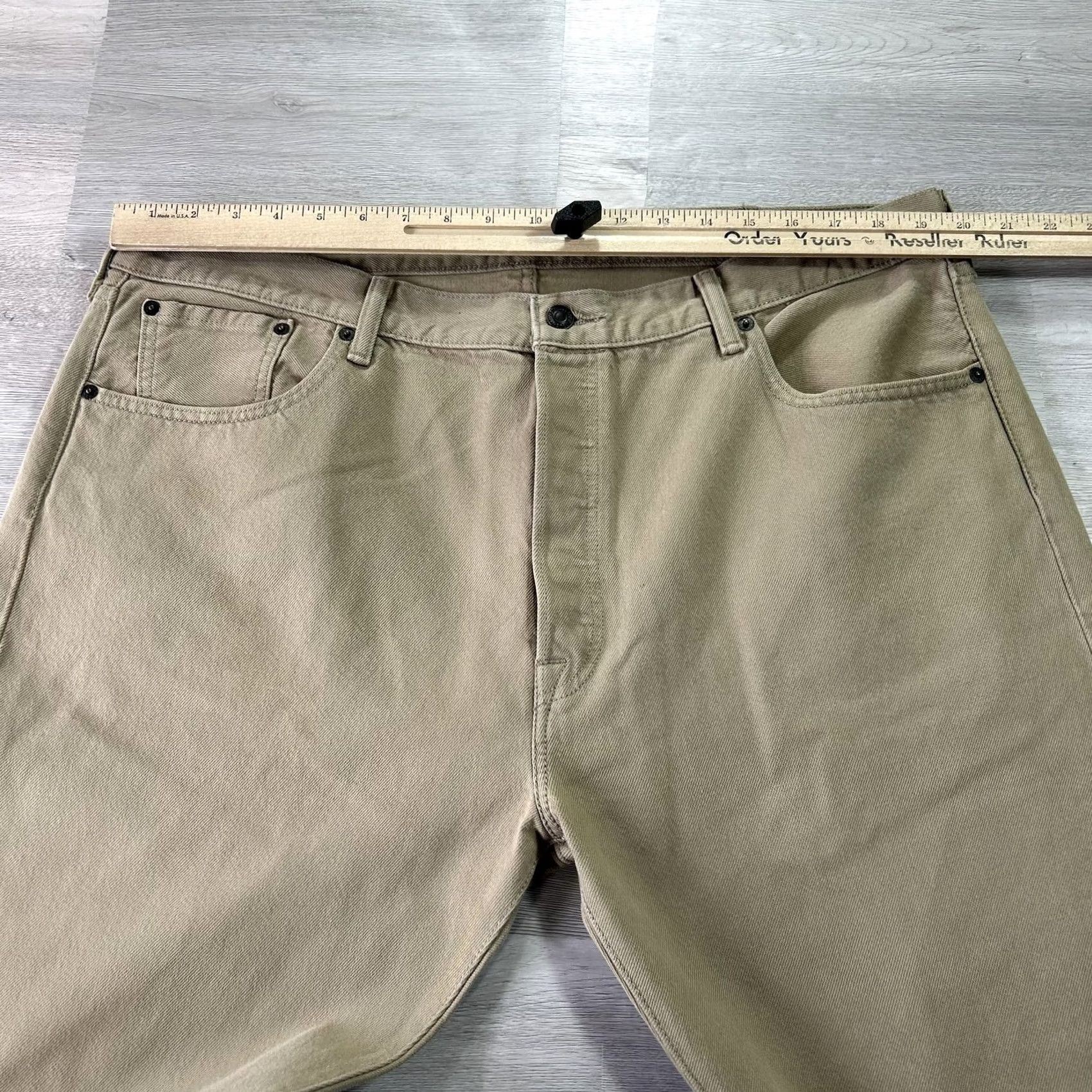 Levi's Levi's 501 Jeans Mens 40x32 Beige Button Fly Straight Denim Medium Wash Pants Size US 40 / EU 56 - 6 Thumbnail