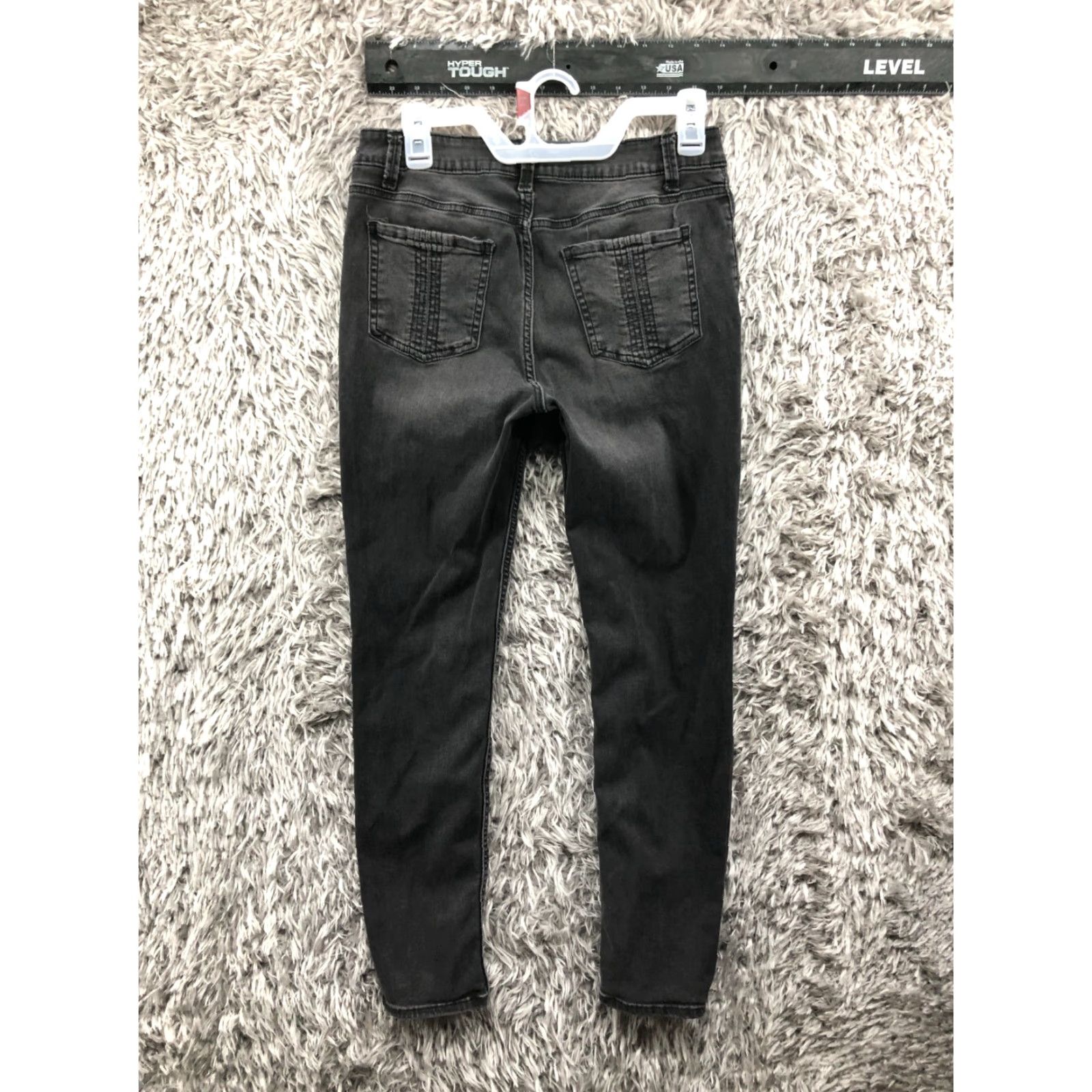 Lee Lee Riders Modern Skinny Jeans Womens Size 8 Mid Rise Black Denim 5-Pocket Style Zipper Button Belt Loops Casual Jeans Mens Womens Girls? Size 30" / US 8 / IT 44 - 5 Thumbnail
