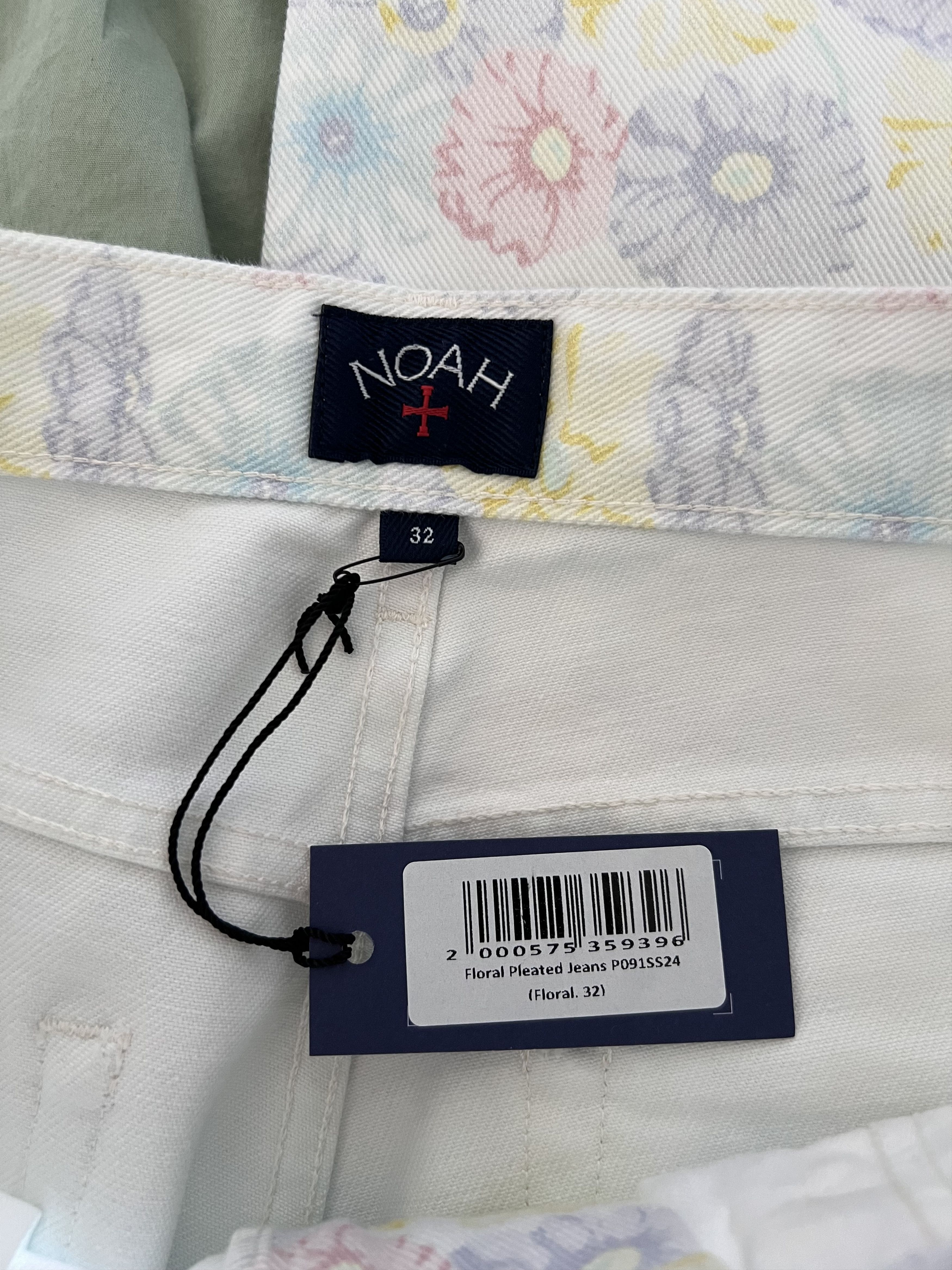 Noah Floral Pleated Jeans In White, Men's (Size 32) — image 6 of 6