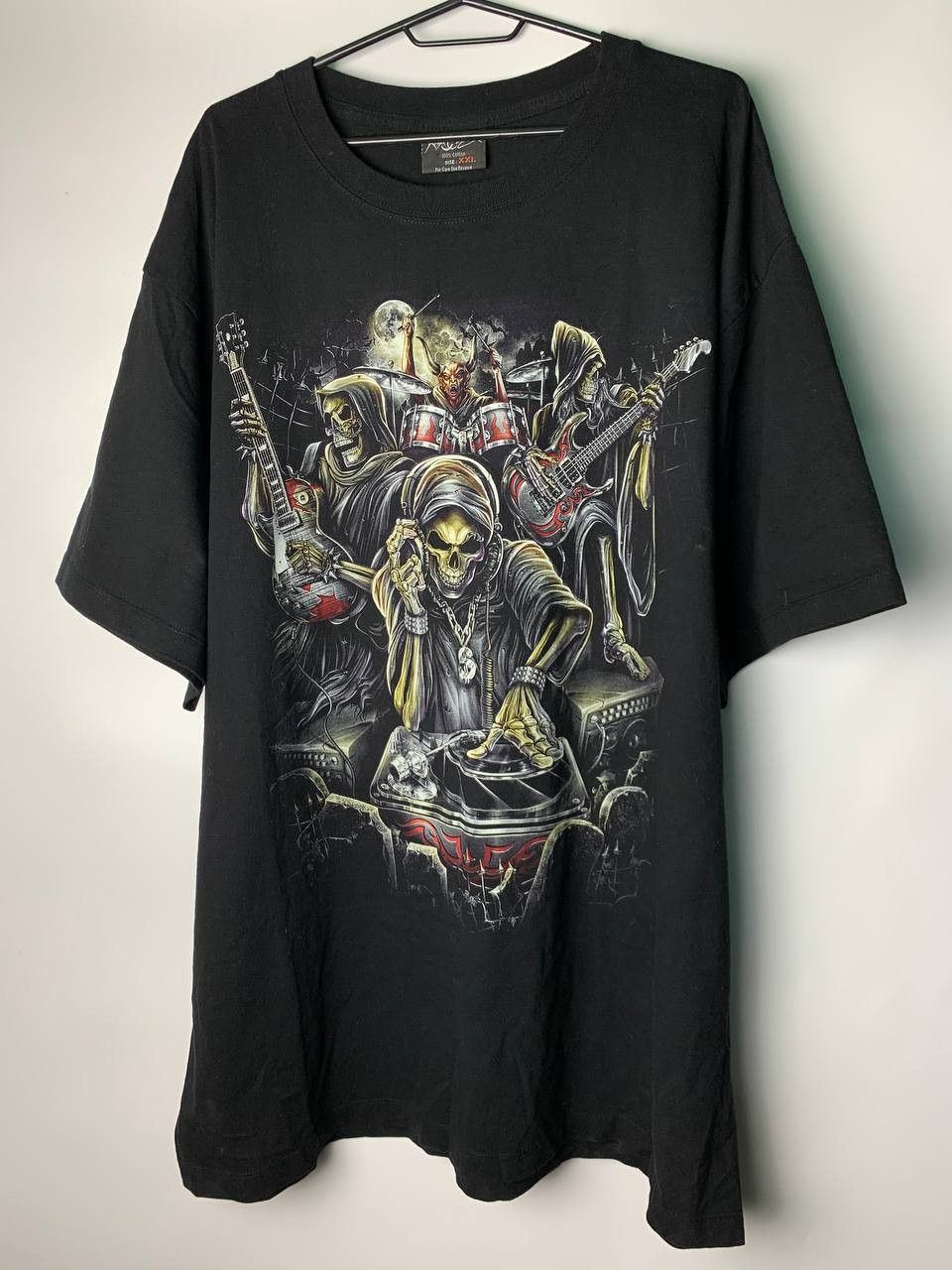 Band Tees Men's Vintage Rock Chang Skull DJ Graphic T-Shirt Size 2XL Size US XXL / EU 58 / 5 - 1 Thumbnail