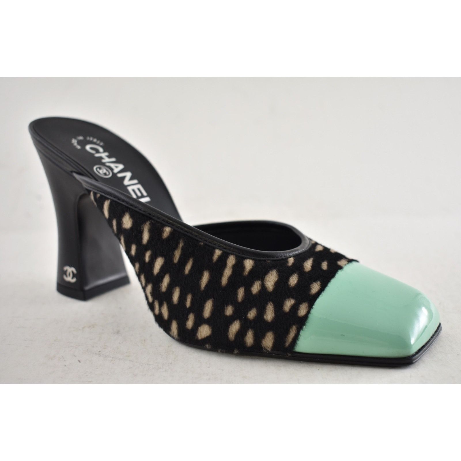 Chanel Chanel Pony Fur Square Toe Block Heel Mule 36 Size US 6 / IT 36 - 5 Thumbnail