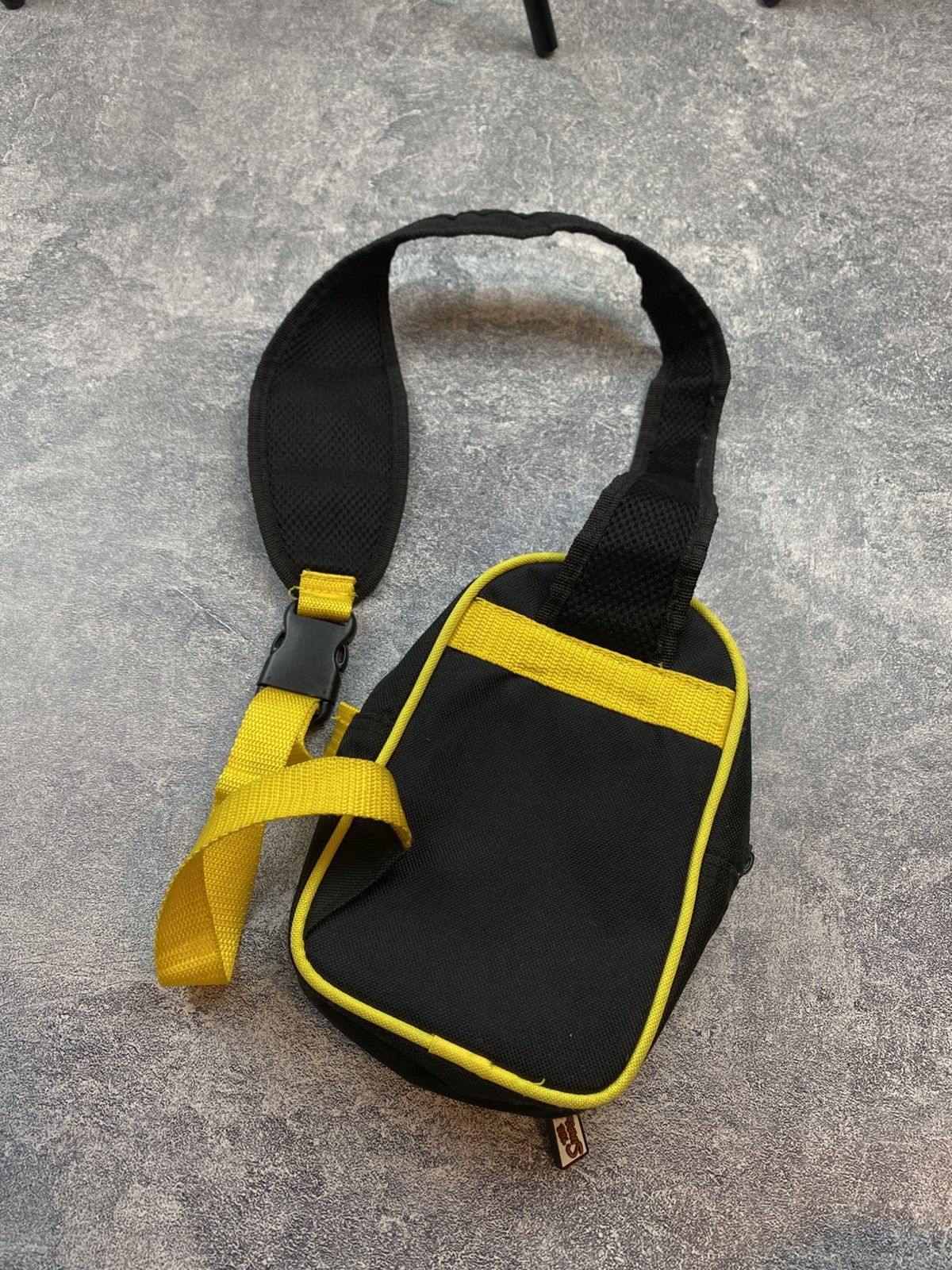 Vintage Vintage The Simpsons Movie Crossbody Bag Size ONE SIZE - 9 Thumbnail
