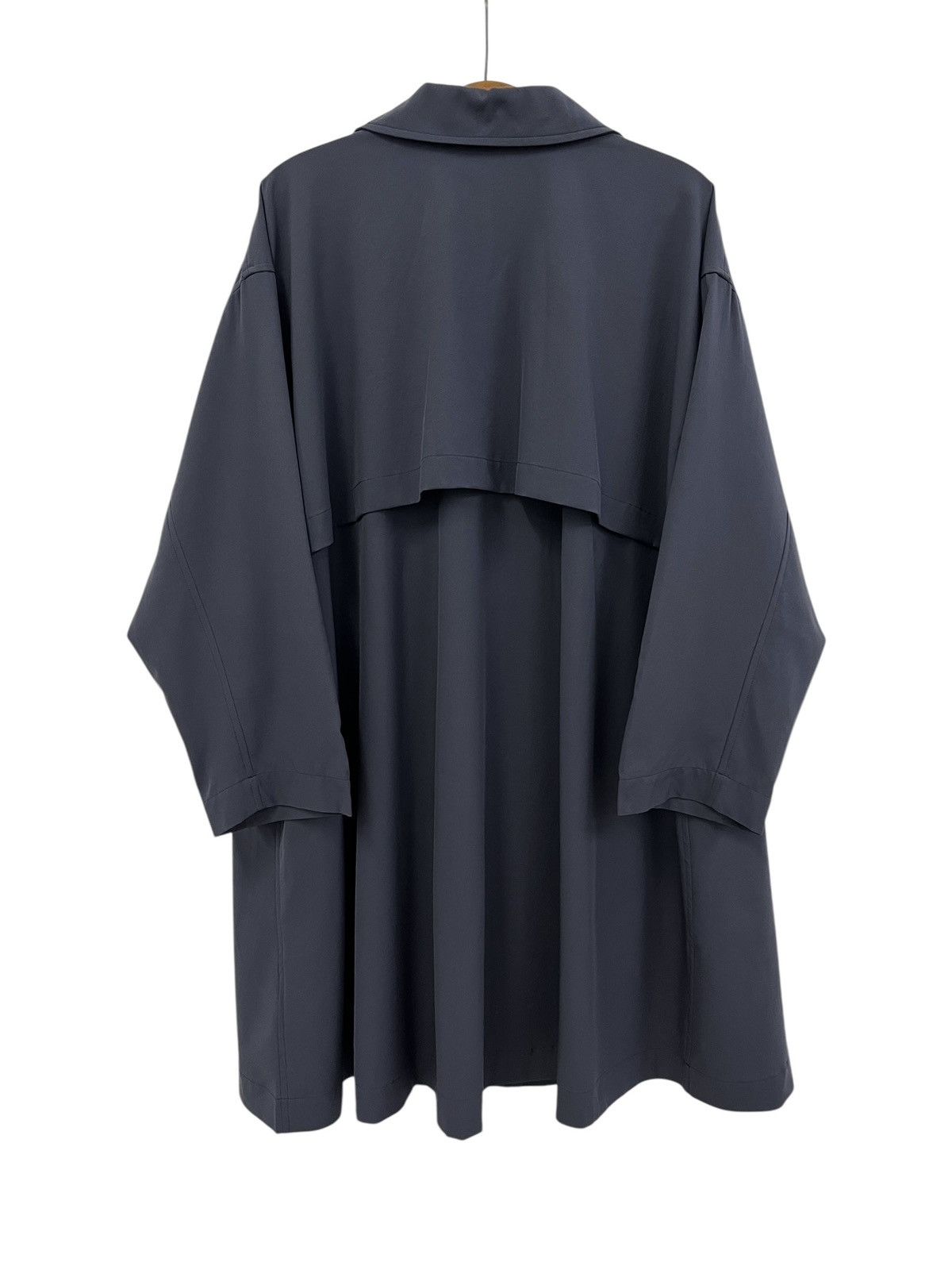 Issey Miyake 1980s Issey Miyake ‘Windcoat” Oversize Double Breasted Coat Size US L / EU 52-54 / 3 - 2 Thumbnail