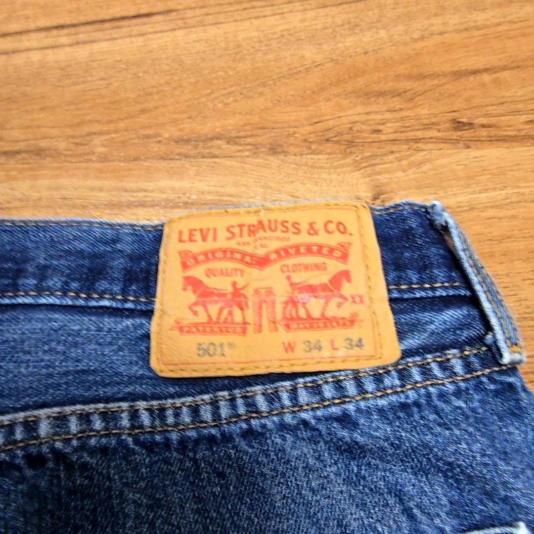 Levi's Levi's 501 Jeans Button Fly Faded Blue Denim 34x34 Size US 34 / EU 50 - 9 Thumbnail