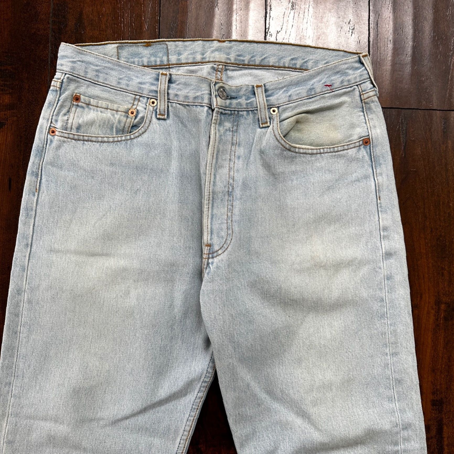 Levi's VINTAGE Levi's 501 Jeans - Button Fly - Light Wash Blue - 34x30 UK Tag - Mens Denim Straight 90s XX Act 32x27 Size US 34 / EU 50 - 2 Thumbnail