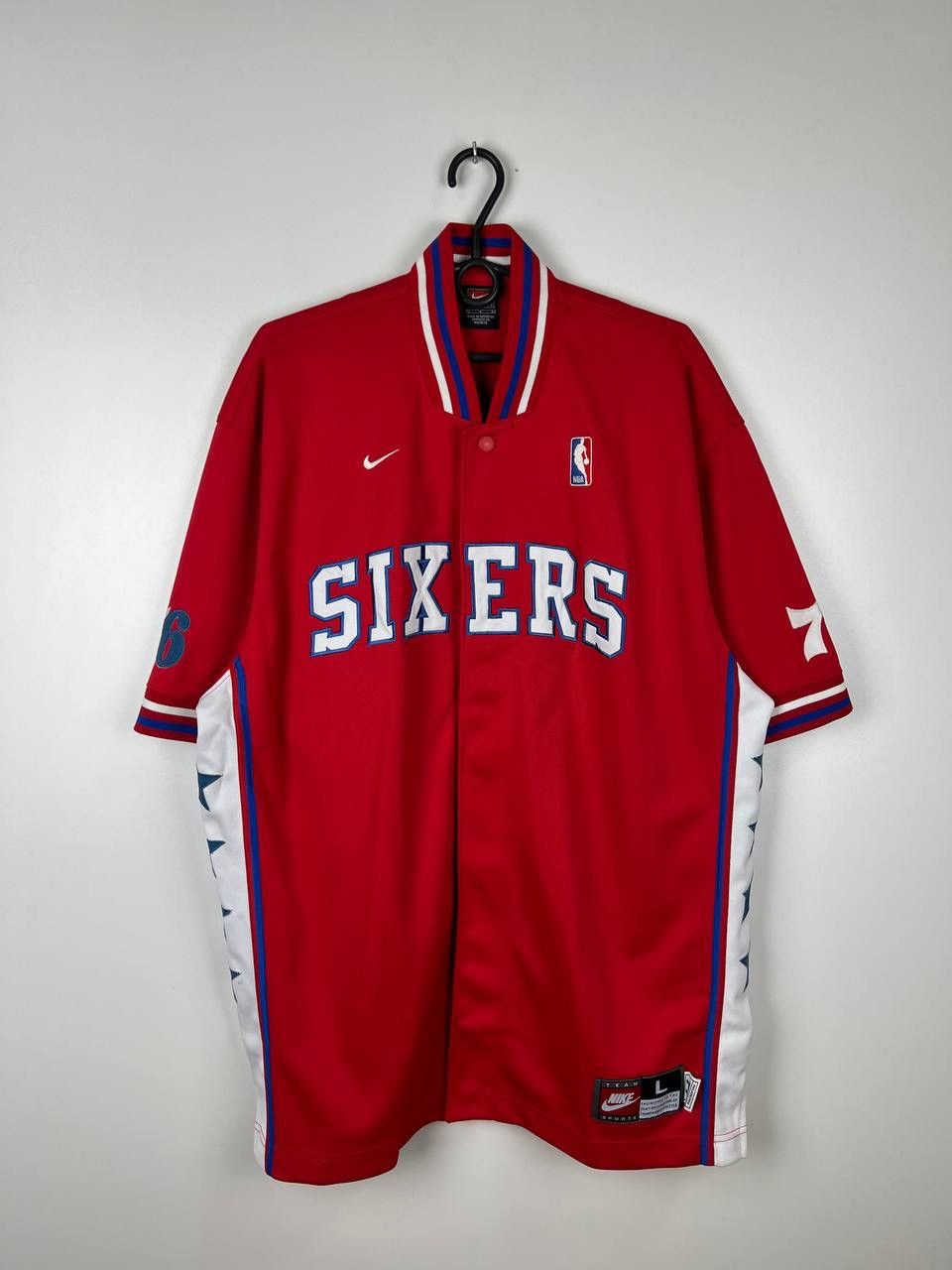 Vintage Nike Philadelphia 76ers Sixers NBA t-shirts size L Size US L / EU 52-54 / 3 - 1 Thumbnail