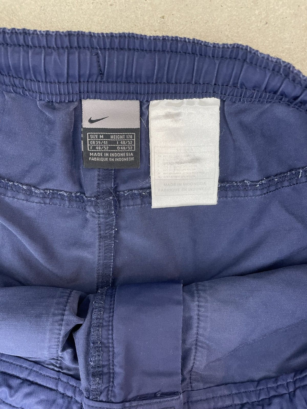 Nike × Vintage Vintage Nike Y2K shorts Size US 32 / EU 48 - 8 Thumbnail