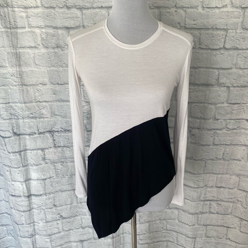 Bcbgmaxazria BCBGMaxazria women XXS colorblock Longsleeve scoopneck asymm Size XXS / US 00 / IT 34 - 1 Thumbnail