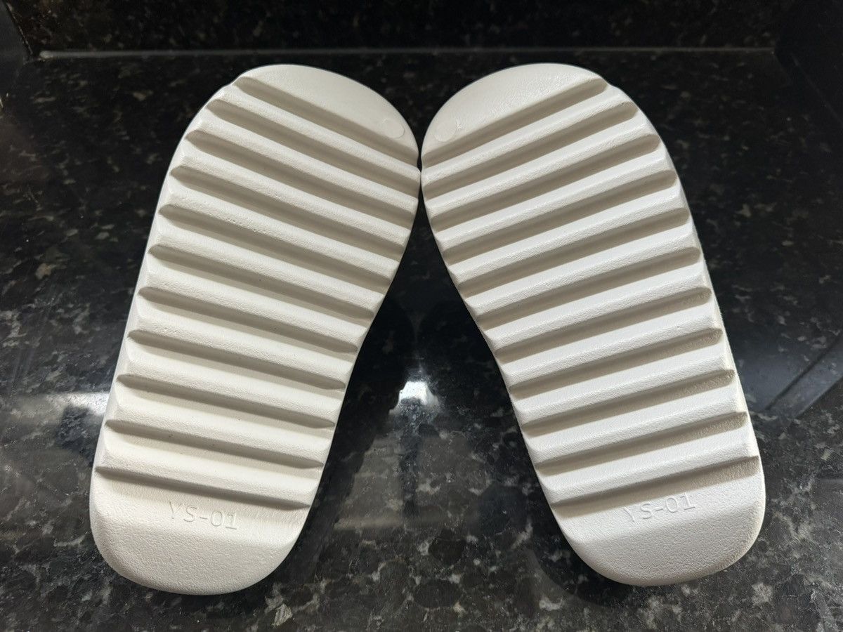 Yeezy Size 6 Cream YS-01 Yeezy Slide NEW Foam Slides Bone Pure Size US 6 / EU 39 - 7 Thumbnail