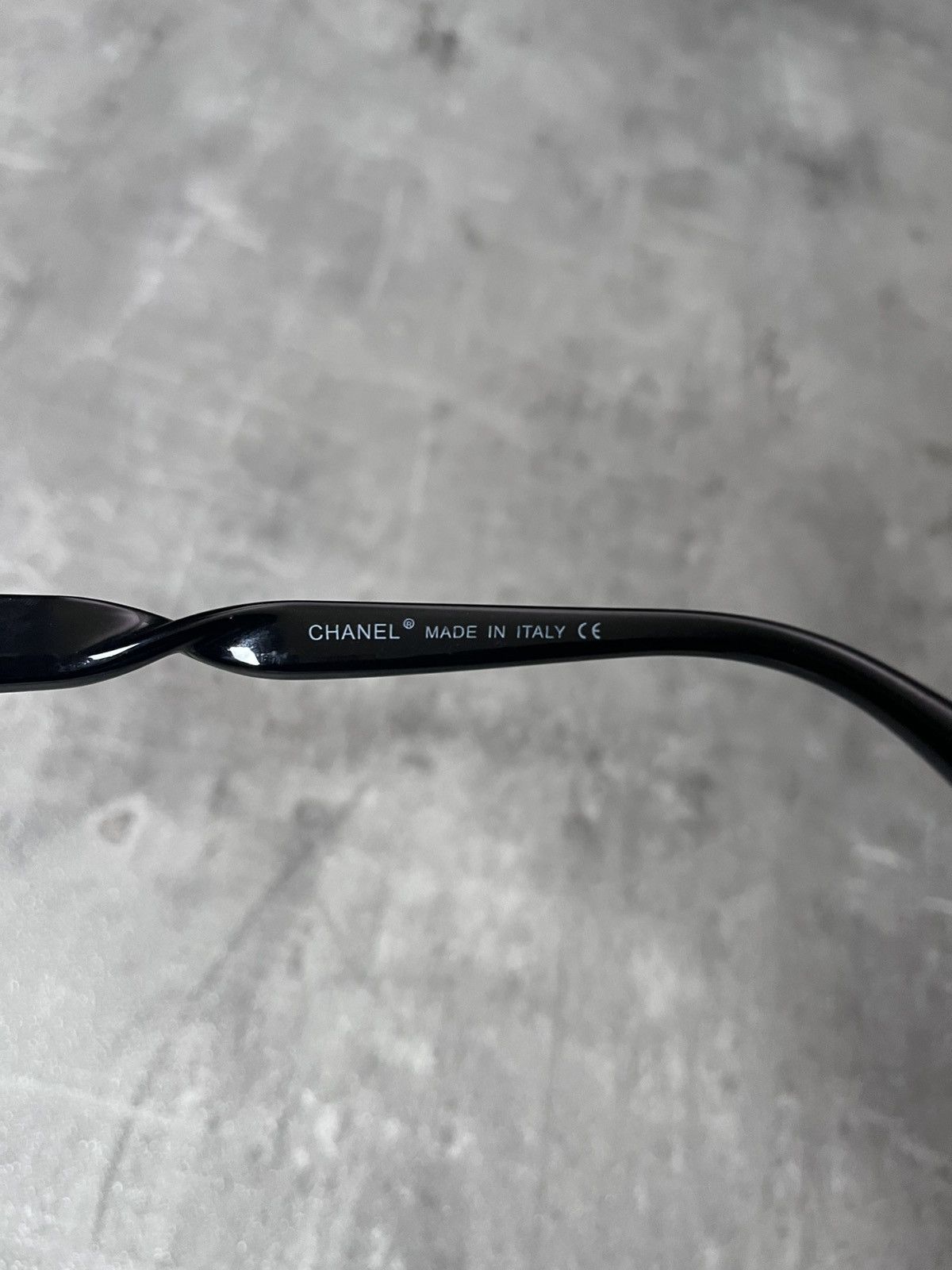Chanel Chanel black red sunglasses twist women Size ONE SIZE - 8 Thumbnail