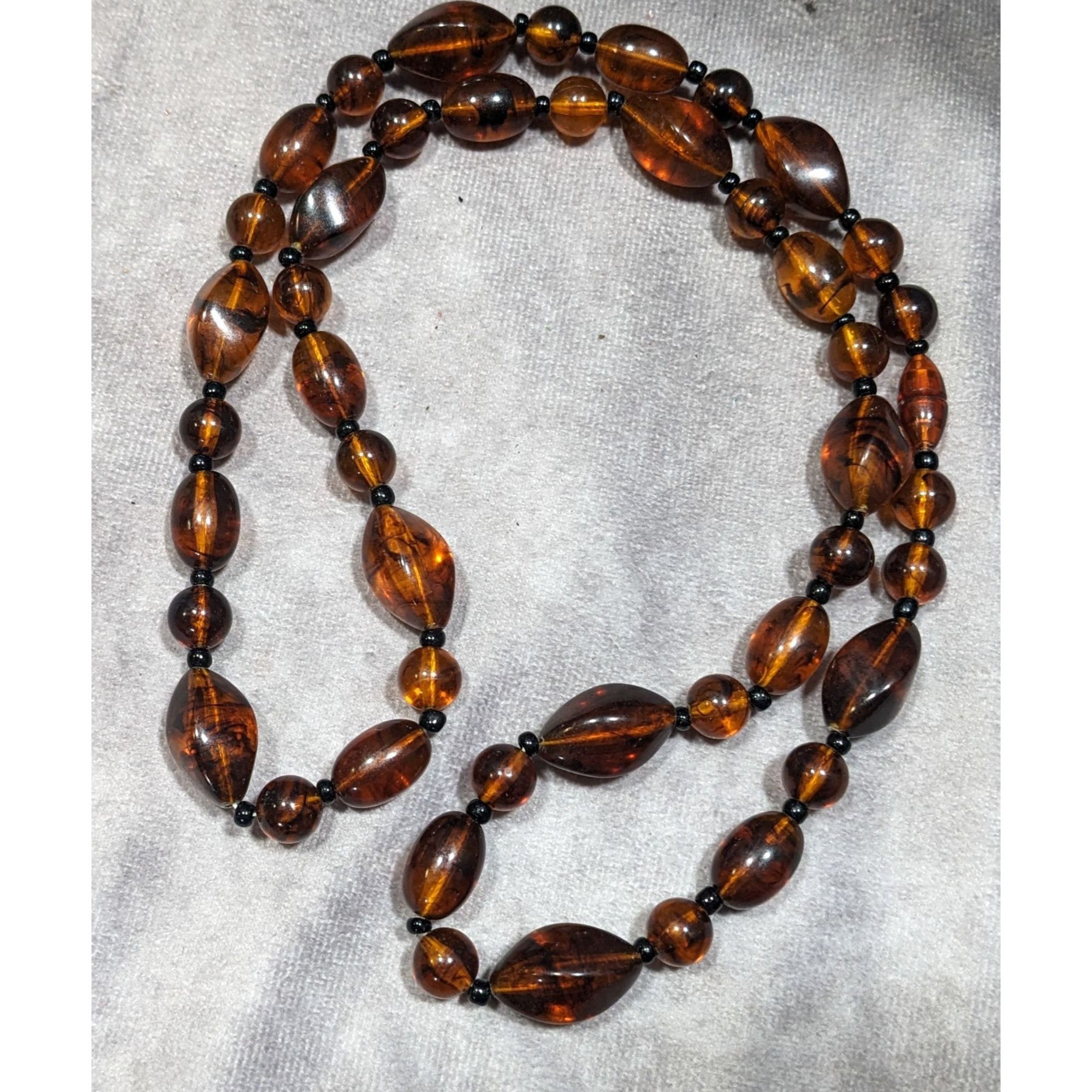 Other Retro Faux Amber Acrylic Beaded Necklace Size ONE SIZE - 8 Thumbnail