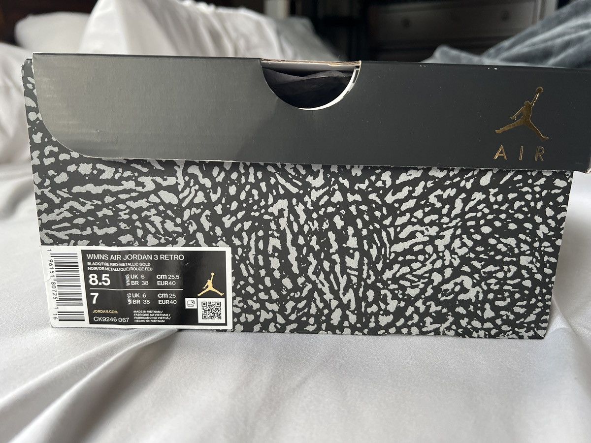 Jordan Brand WMNS AIR JORDAN RETRO 3 Size US 8.5 / IT 38.5 - 7 Thumbnail