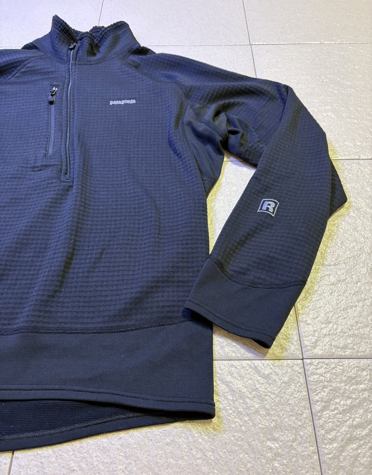 Patagonia Patagonia R1 Men's Mars Fleece 1/2 Zip Pullover Black Size M Size US M / EU 48-50 / 2 - 2 Thumbnail