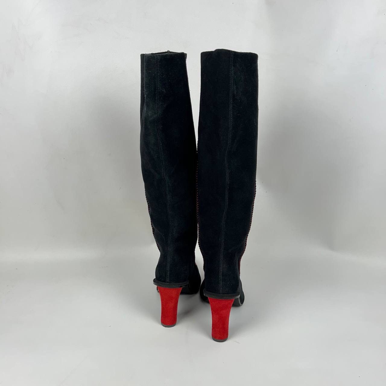 Ugg UGG X TSCHABALALA SELF FATALE HEEL BLACK BOOTS Size US 8 / IT 38 - 6 Thumbnail